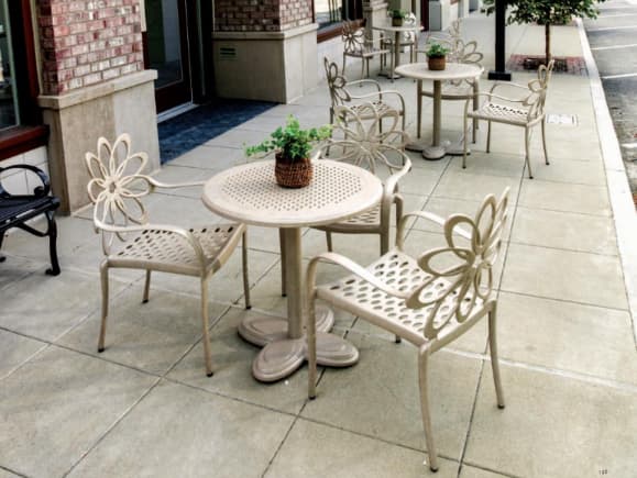 Gensun Lotus Cast Aluminum Dinning Set