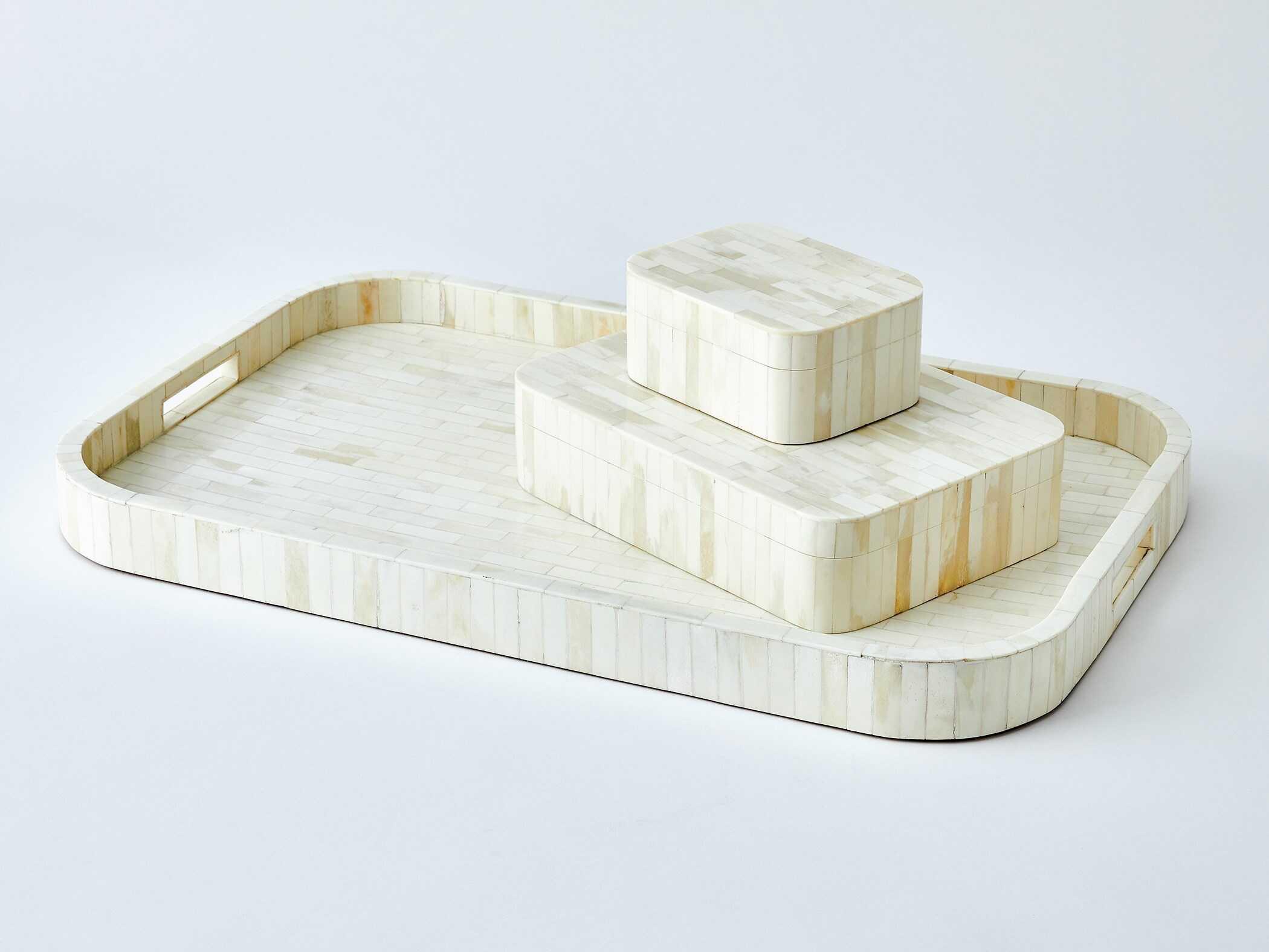 Global Views White Bone Super Ellipse Tray