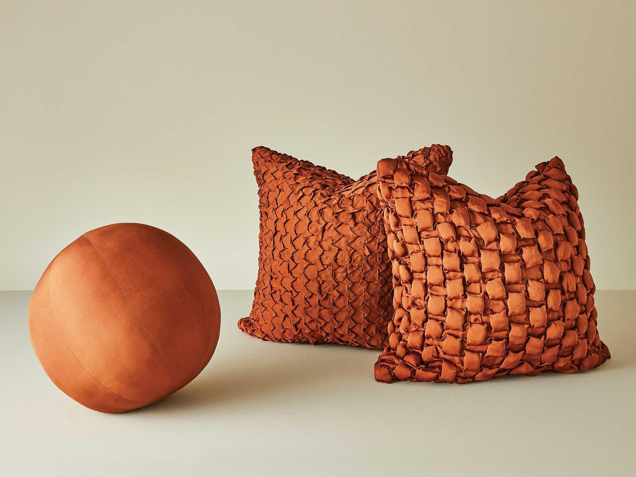 Global Views Ronde Rust Pillow