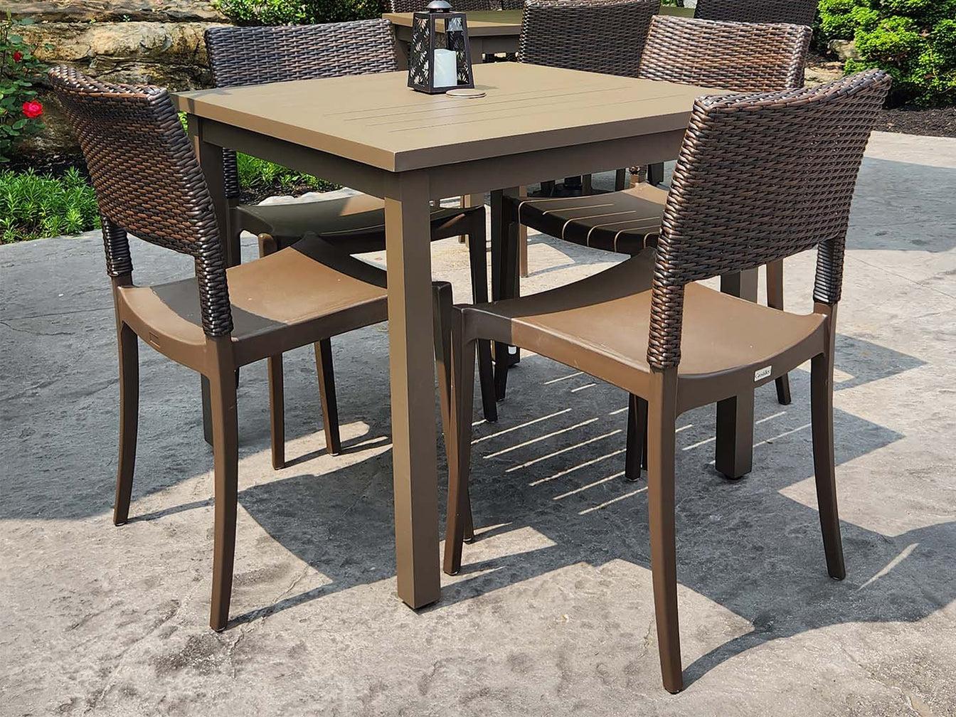 Grosfillex Java Resin Outdoor Dining Set