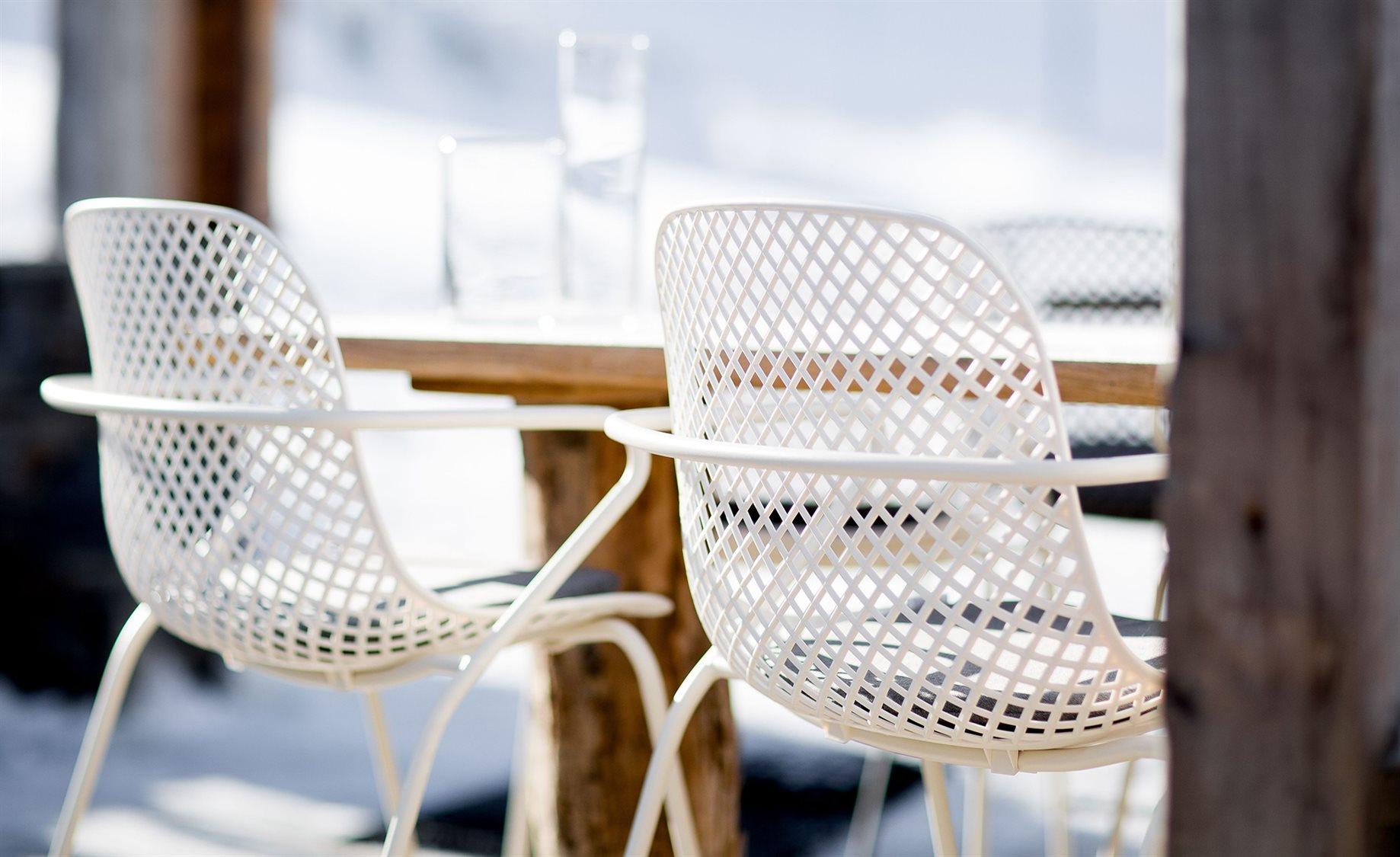 Grosfillex Ramatuelle Steel Creme Absolute Bar Set