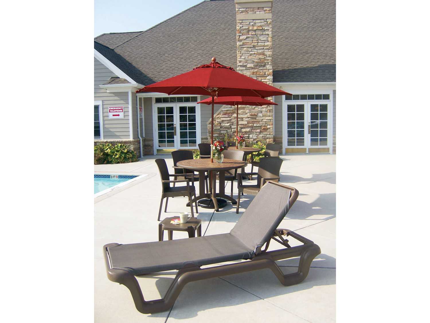 Grosfillex Marina Sling Resin Teakwood Adjustable Outdoor Chaise Lounge in Espresso