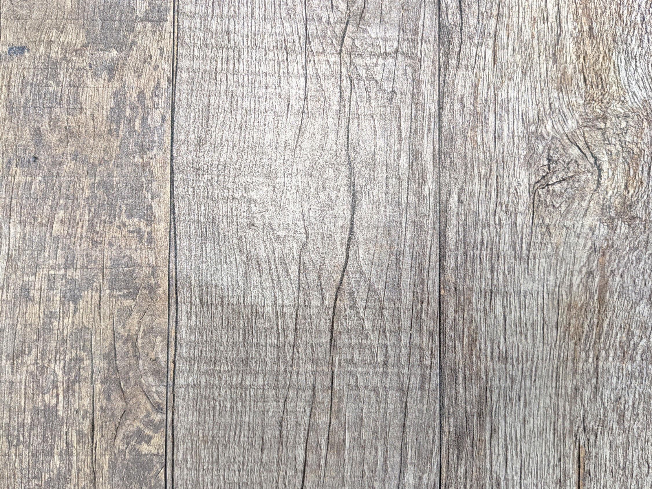 Grosfillex Aquaba Resin Ranch/Bronze Square Outdoor Patio Dining Table with Umbrella Hole