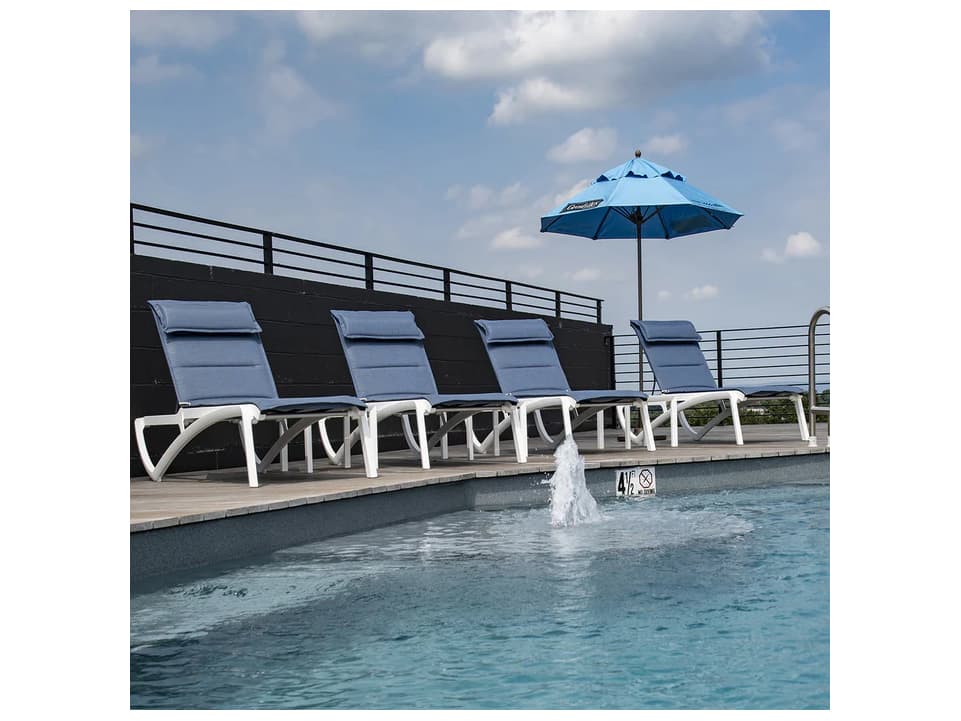 Grosfillex Sunset Sling Aluminum Resin Glacier White Comfort Outdoor Patio Chaise Lounge in Madras Blue