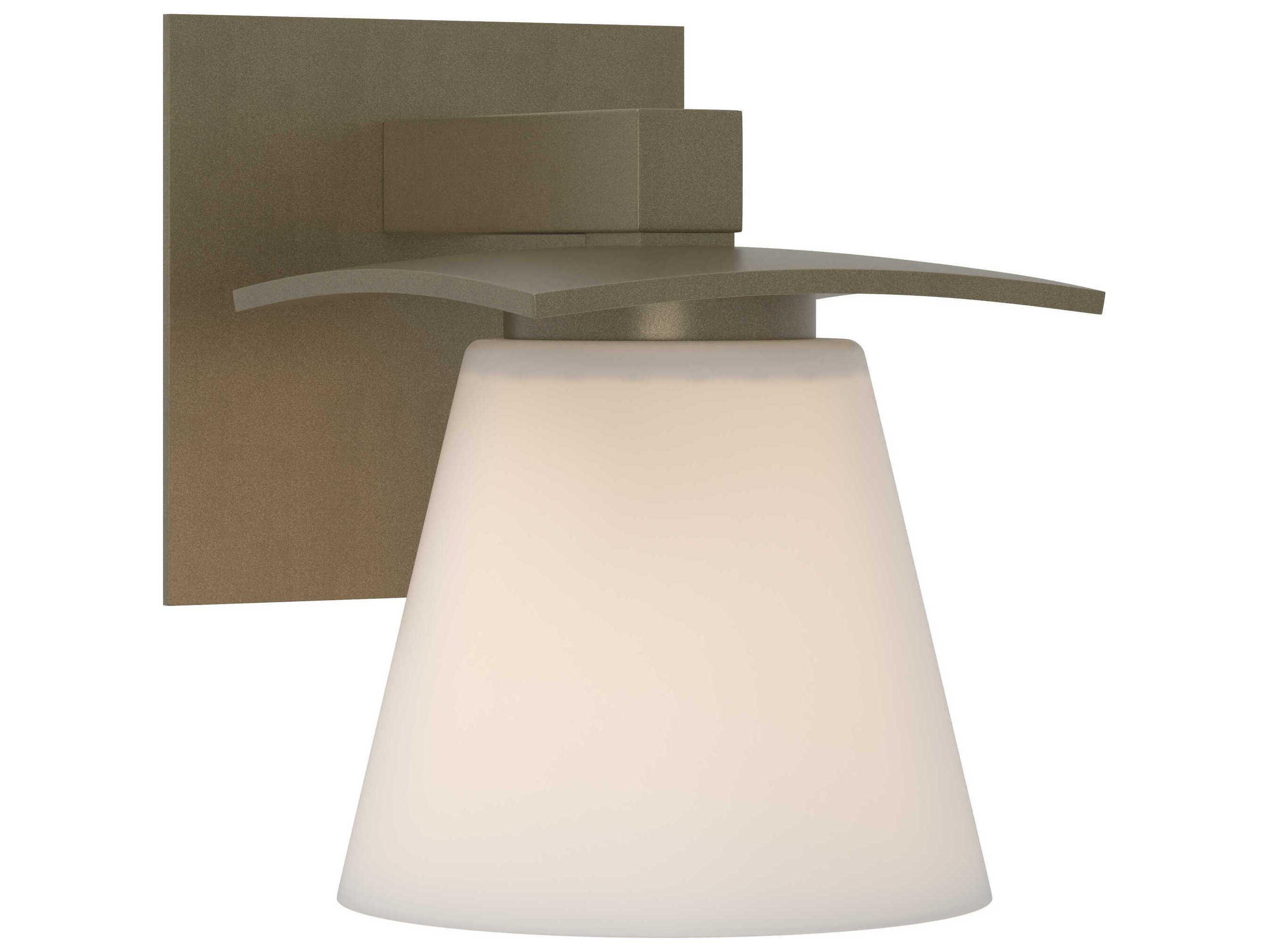 Hubbardton Forge Wren 1-Light Glass Wall Sconce