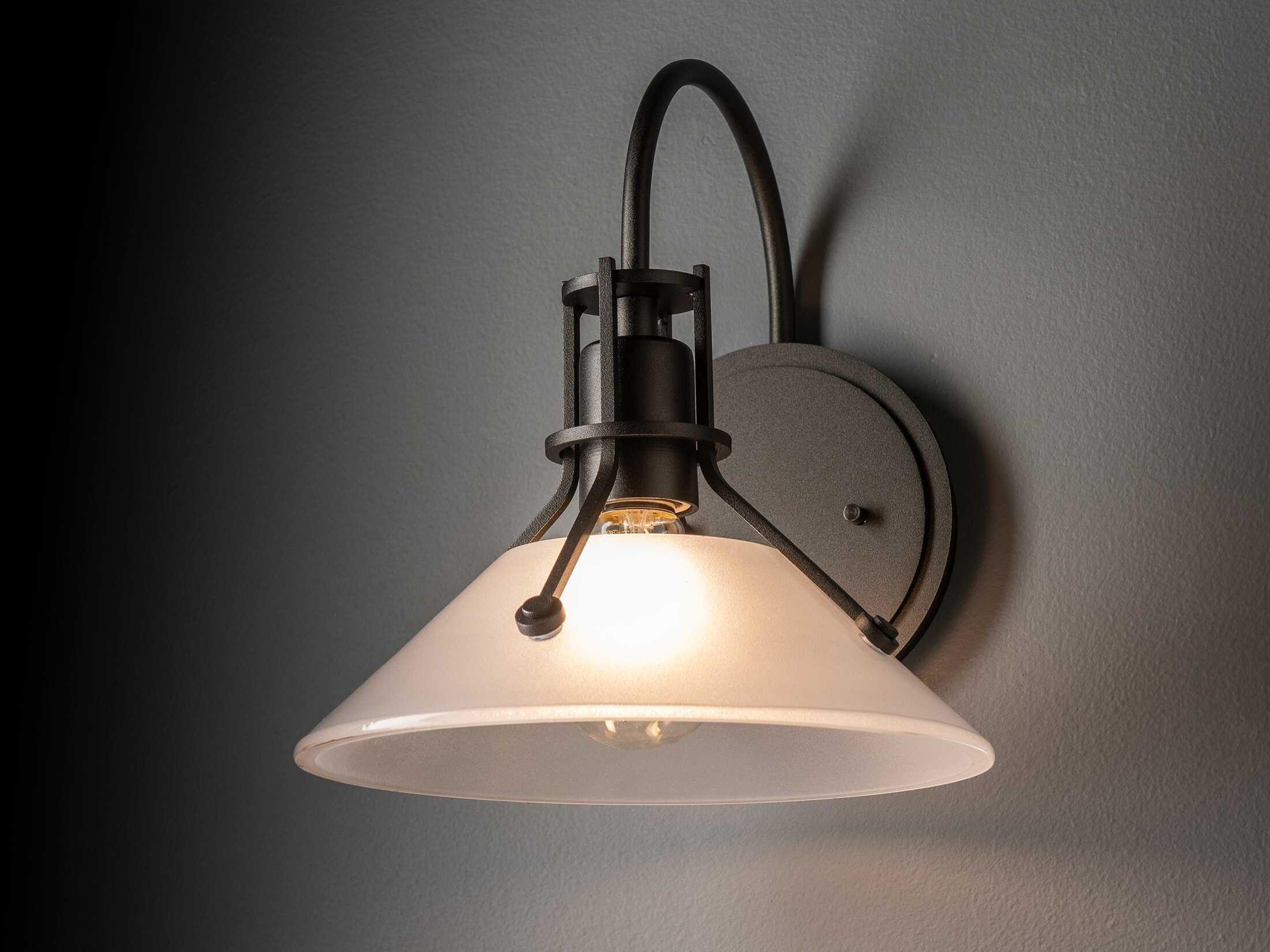 Hubbardton Forge Henry 1-Light Wall Sconce