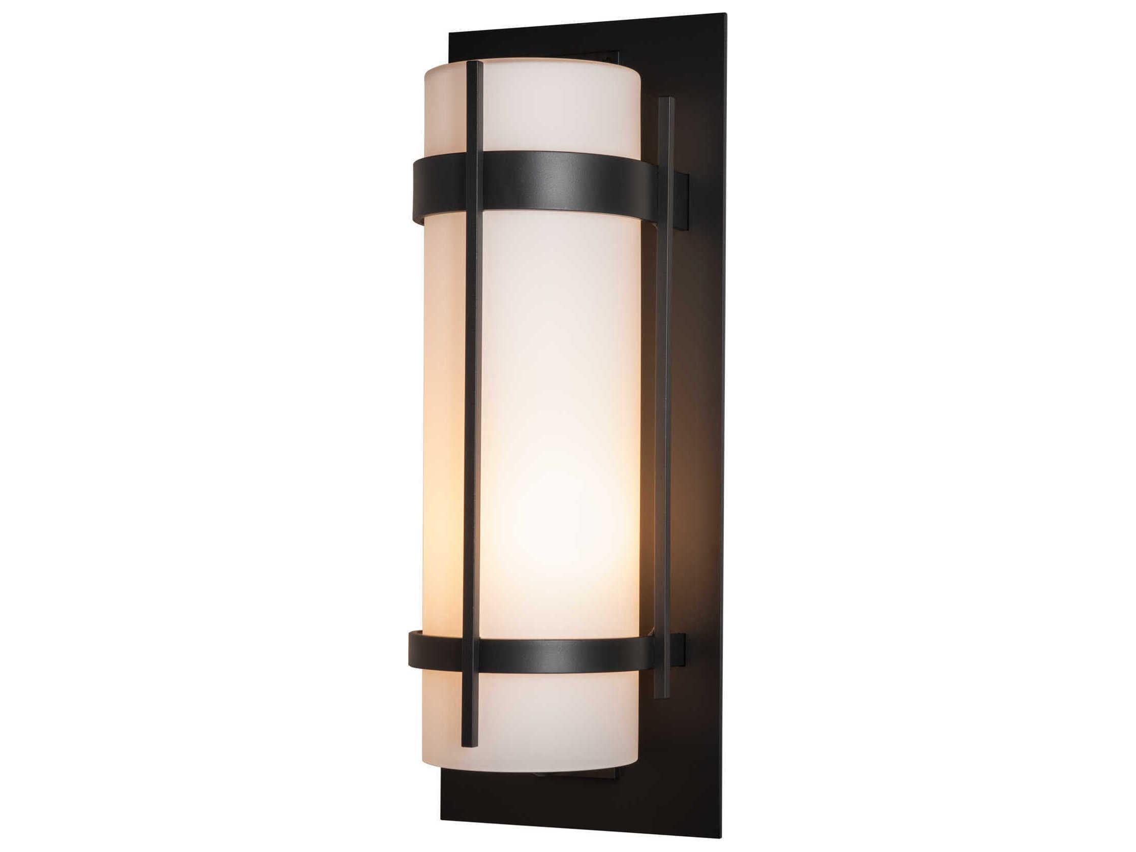 Hubbardton Forge Banded 1 - Light Incandescent Outdoor Wall Light