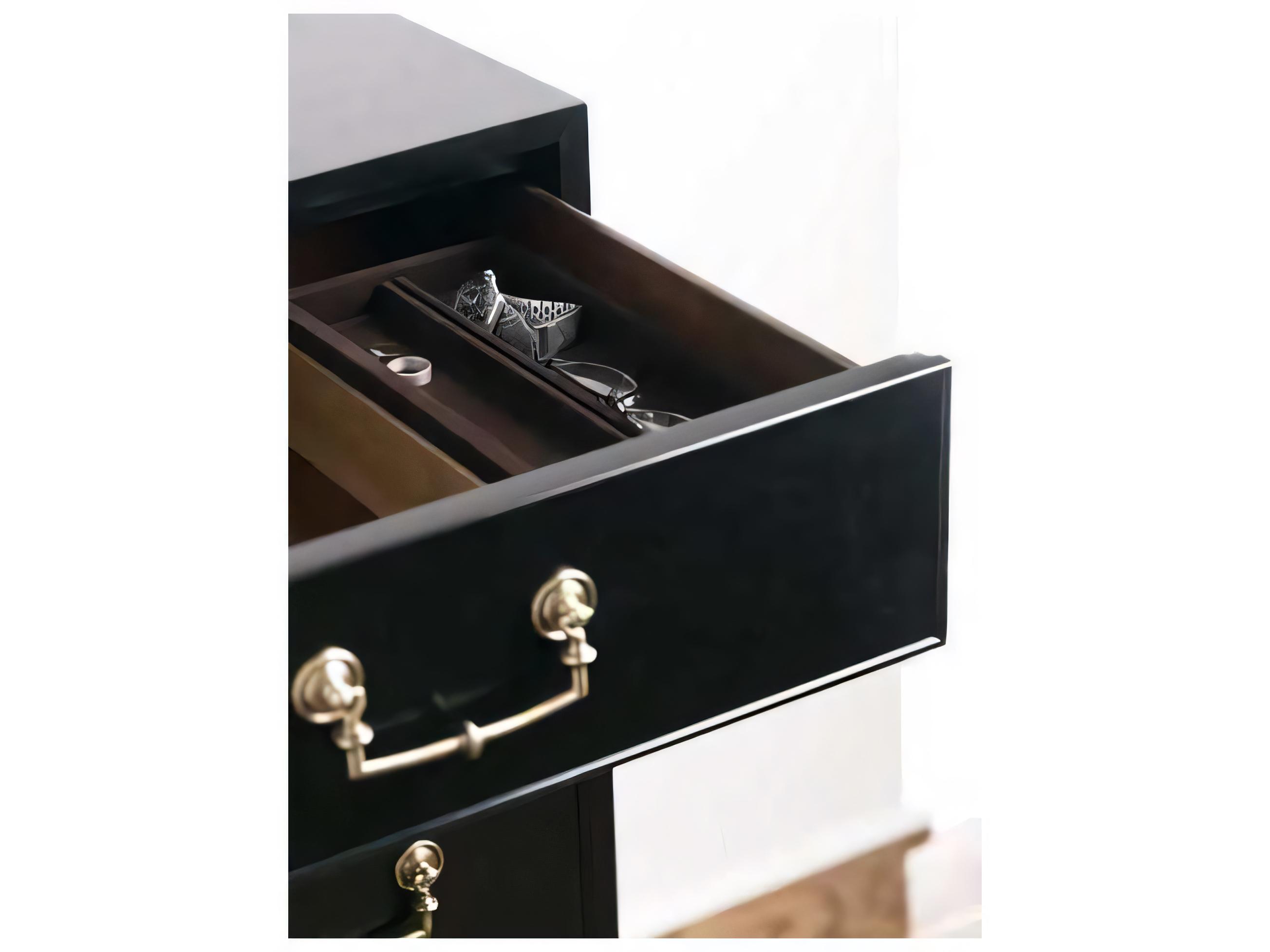 Hickory White Metropolitan Classics 10-Drawer Triple Dresser