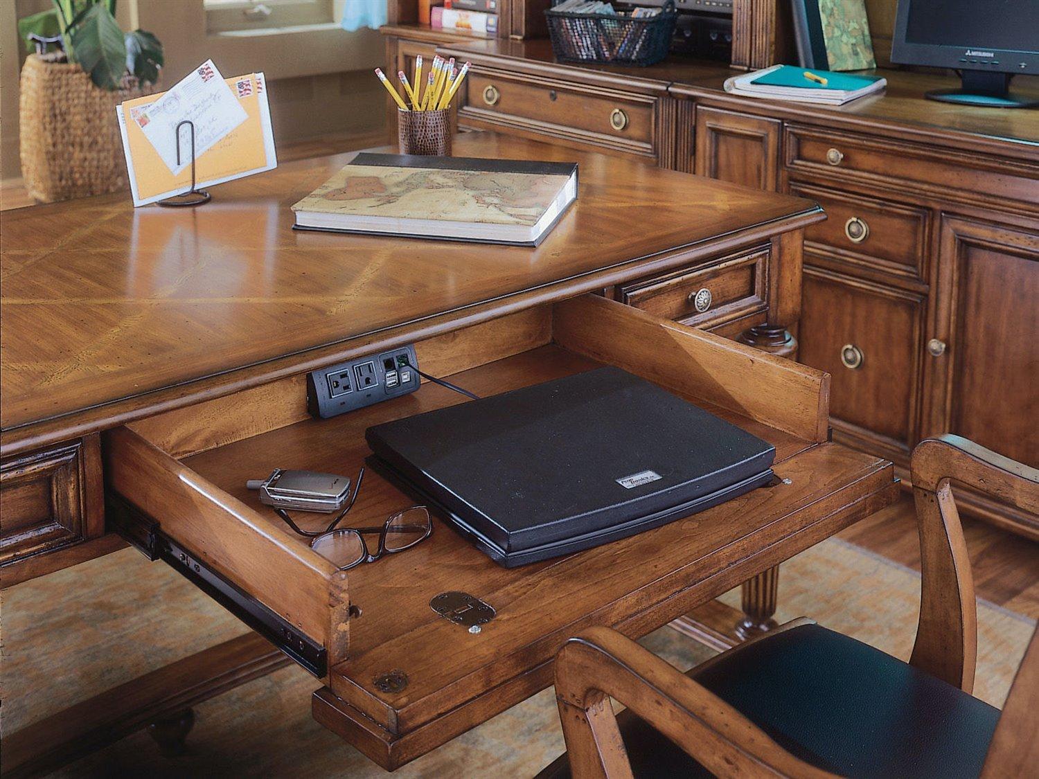 Hooker Furniture Brookhaven Distressed Clear Cherry Wood Hardwood Writing Desk