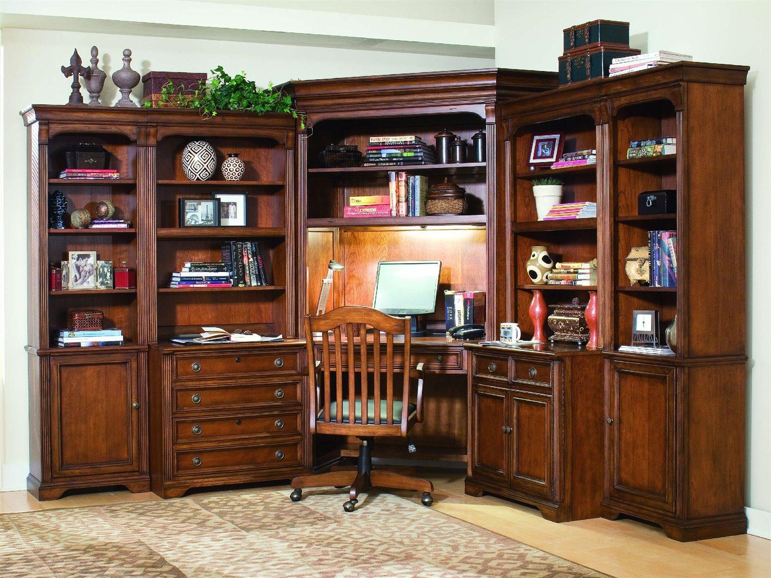 Luxecor Heritage Brown Leather Adjustable Swivel Tilt Executive Desk Chair