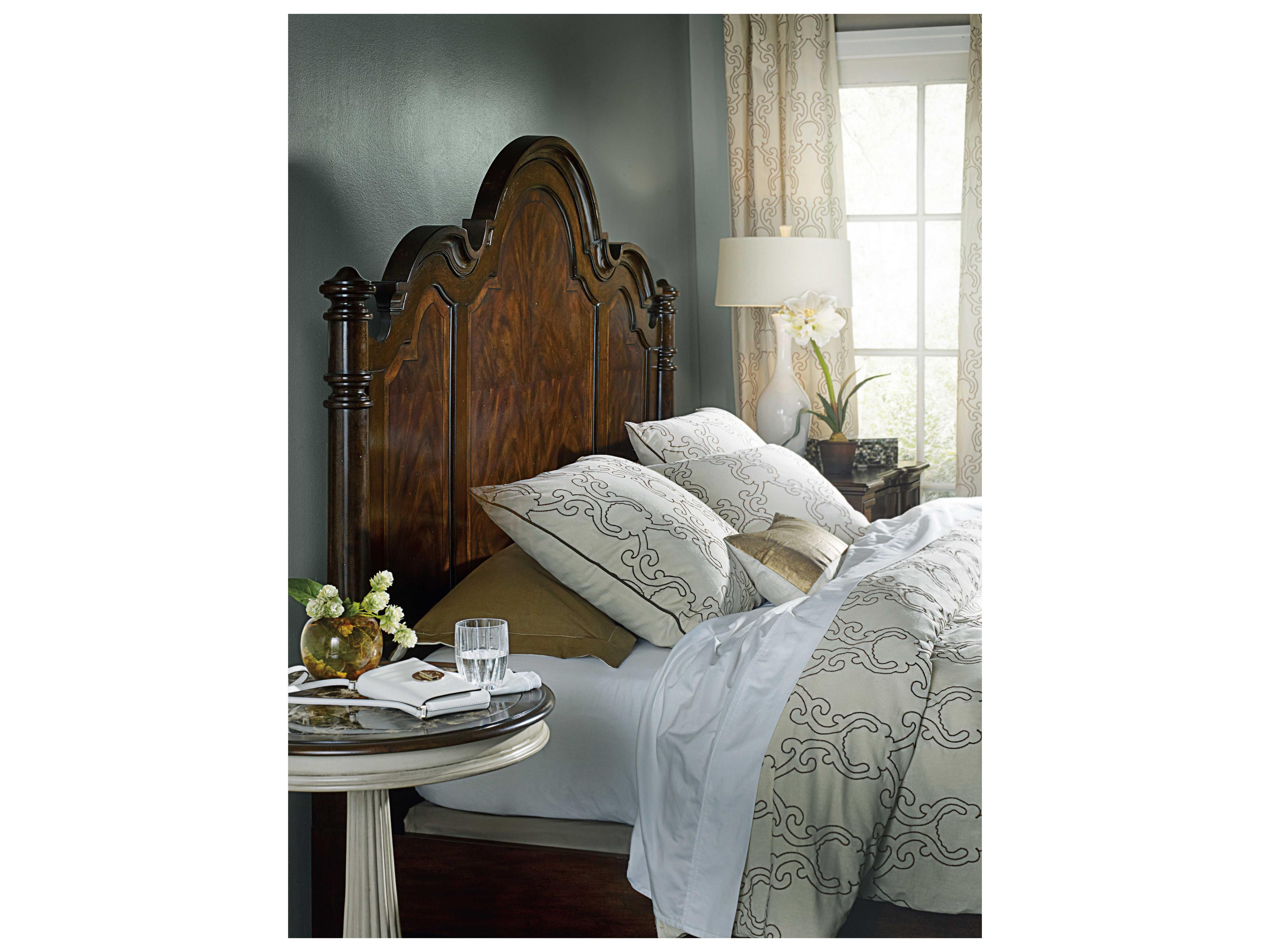 Hooker Furniture Leesburg Rich Brown Mahogany Wood California King Poster Bed