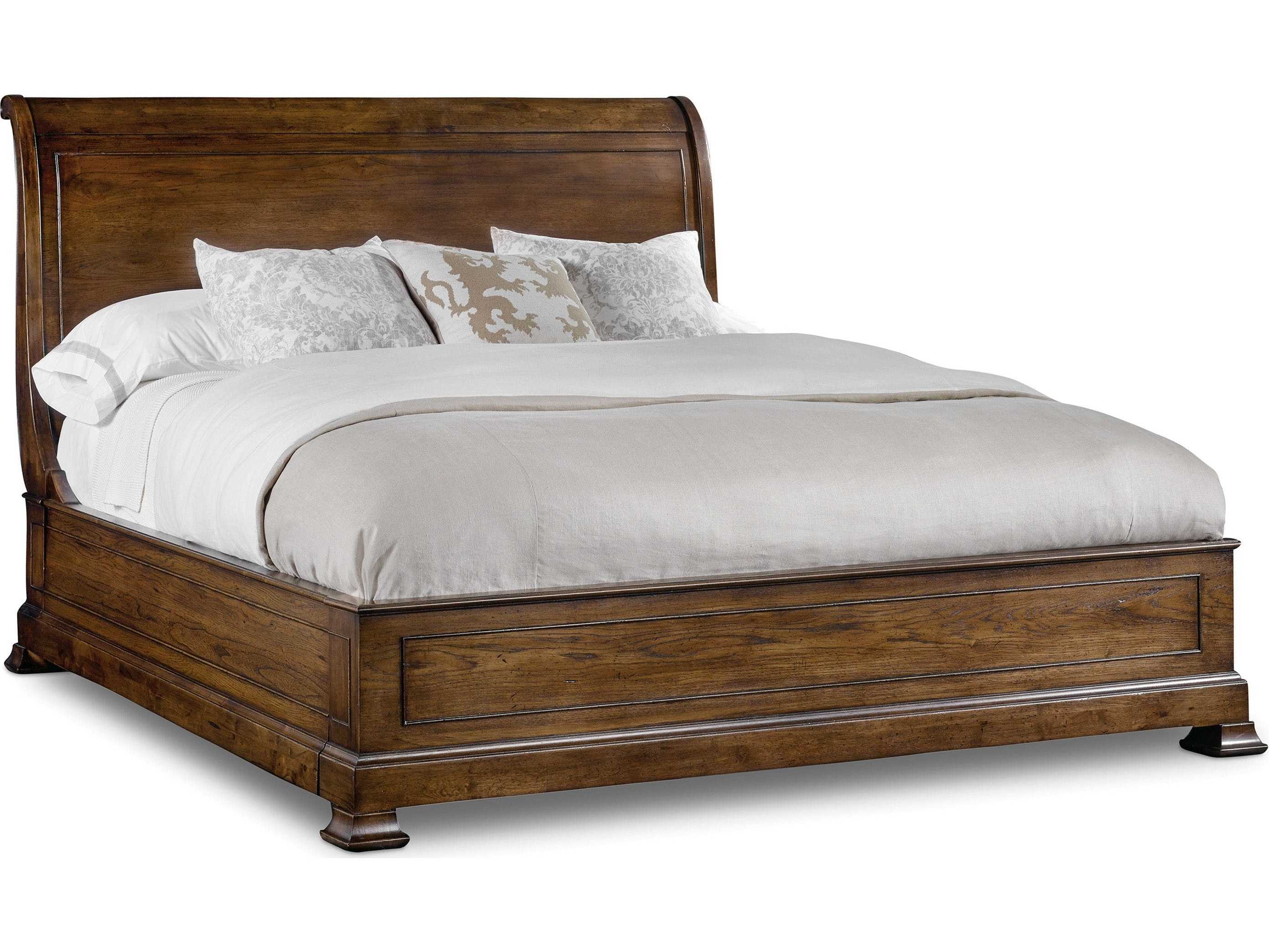 Luxecor Heritage Dark Wood Brown Rubberwood Queen Sleigh Bed