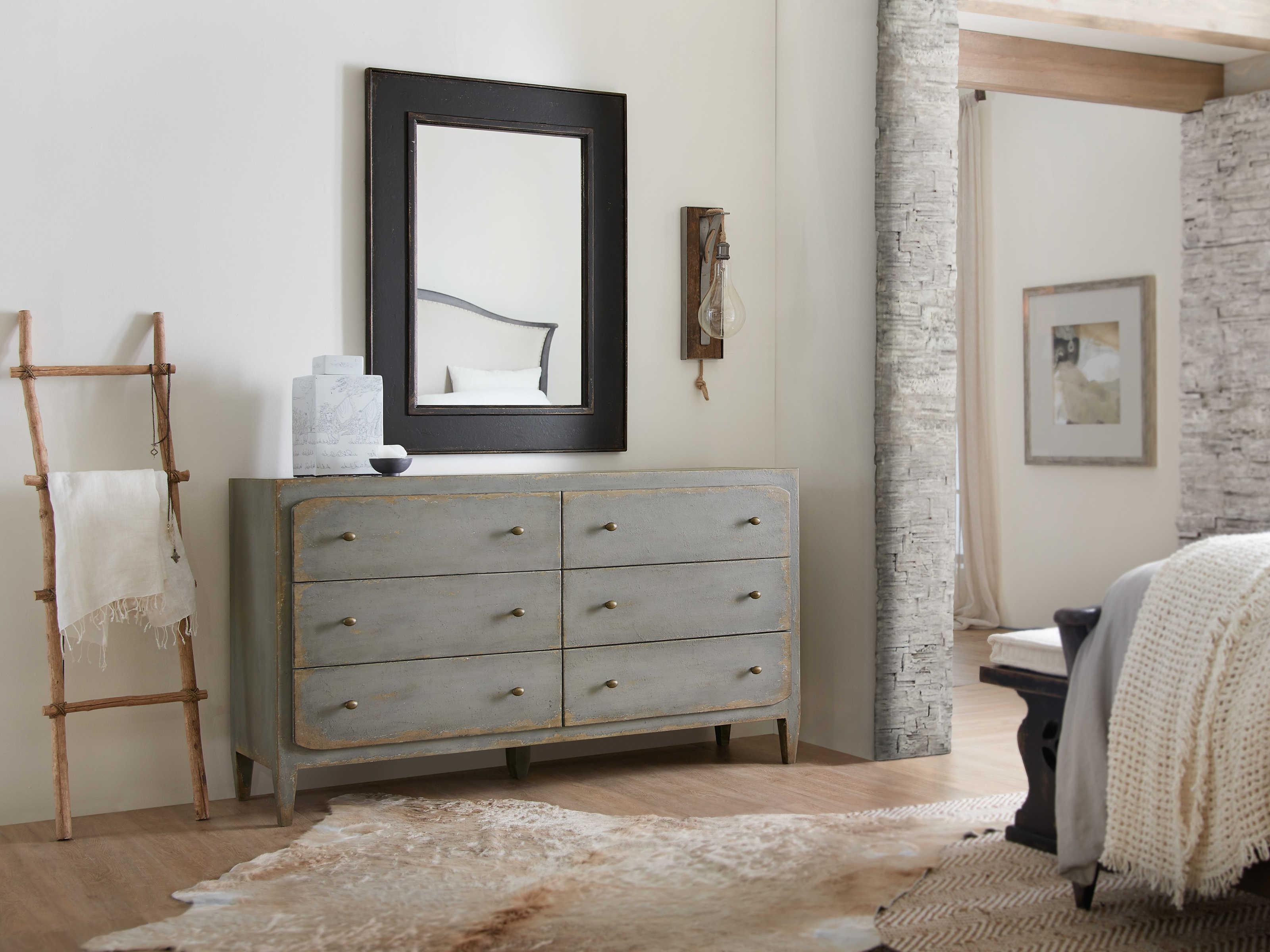 Hooker Furniture Ciao Bella 6-Drawers Cedar Wood Double Dresser