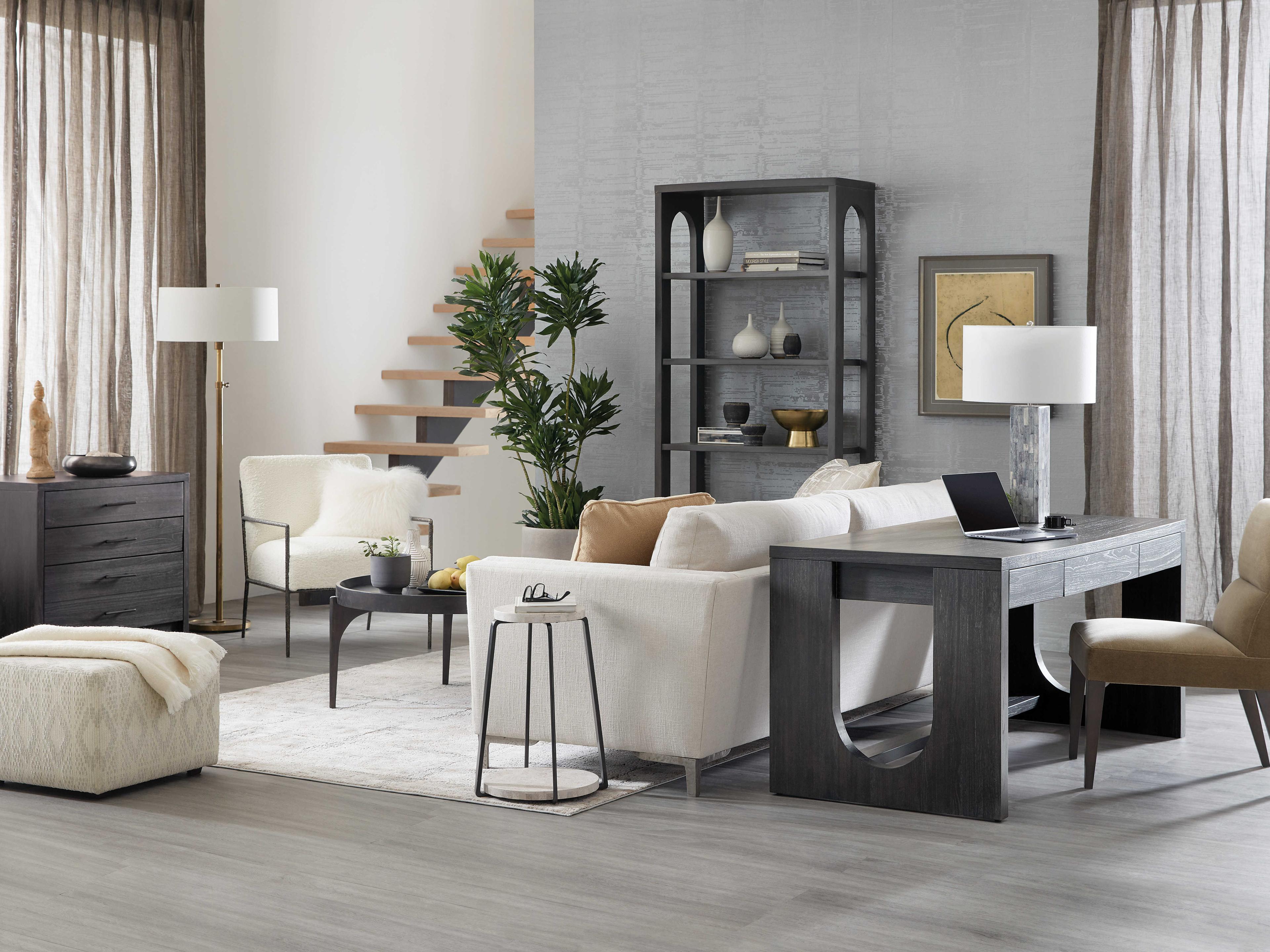 Hooker Furniture Commerce And Market Etagere