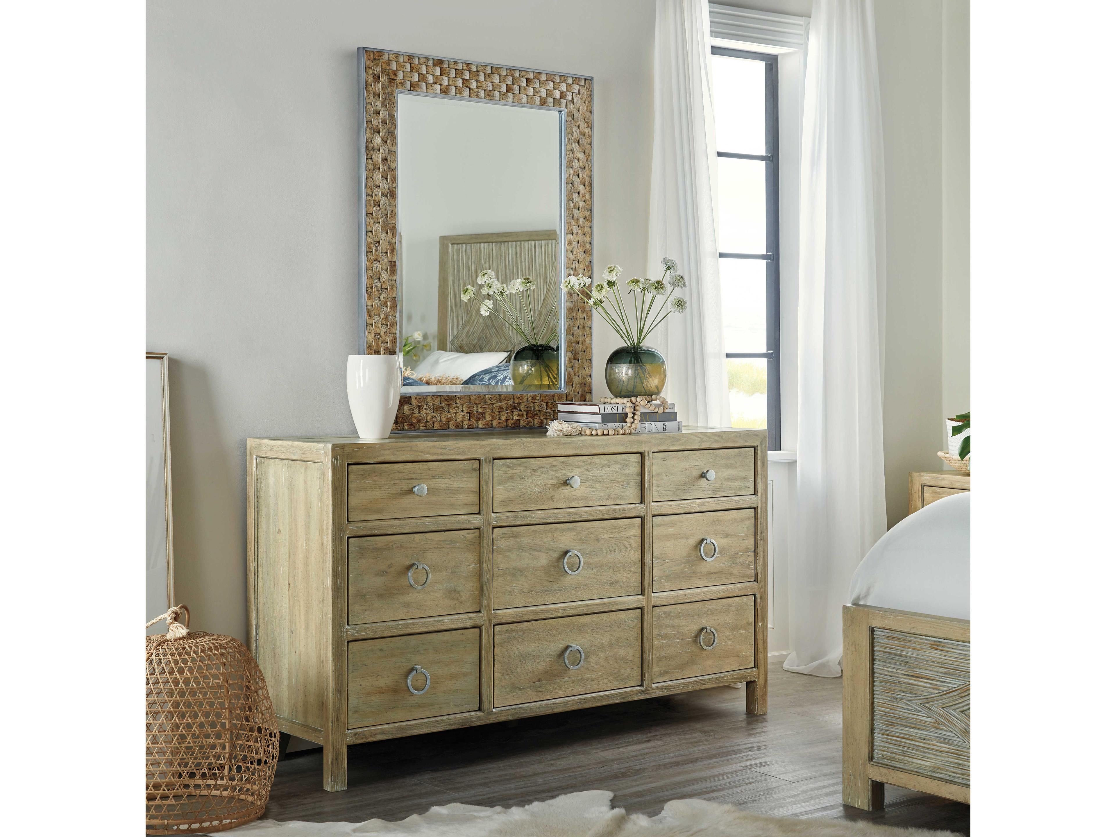 Hooker Furniture Surfrider 9-Drawers Beige Cedar Wood Dresser