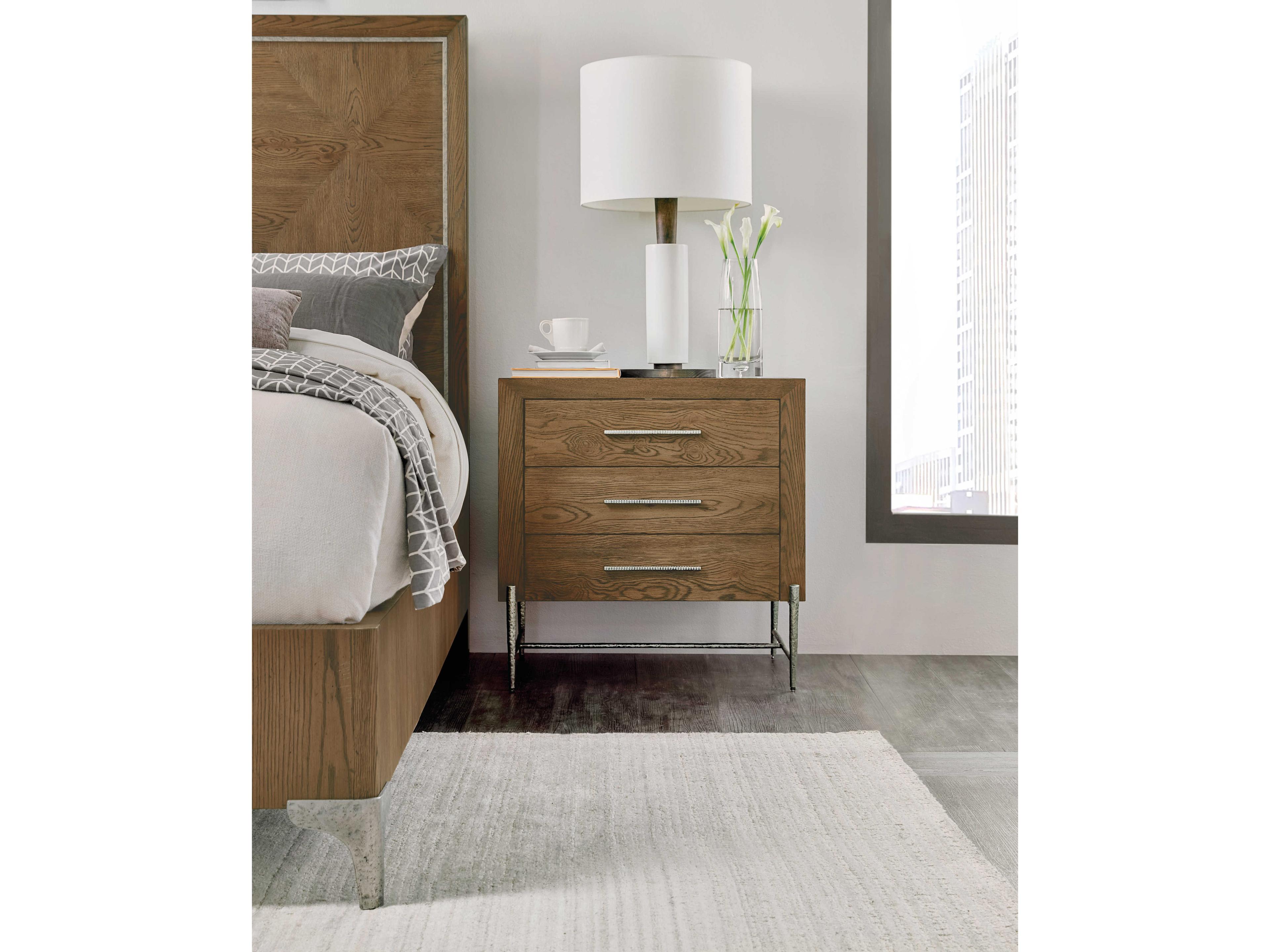 Hooker Furniture Chapman 3-Drawers Brown Oak Wood Nightstand