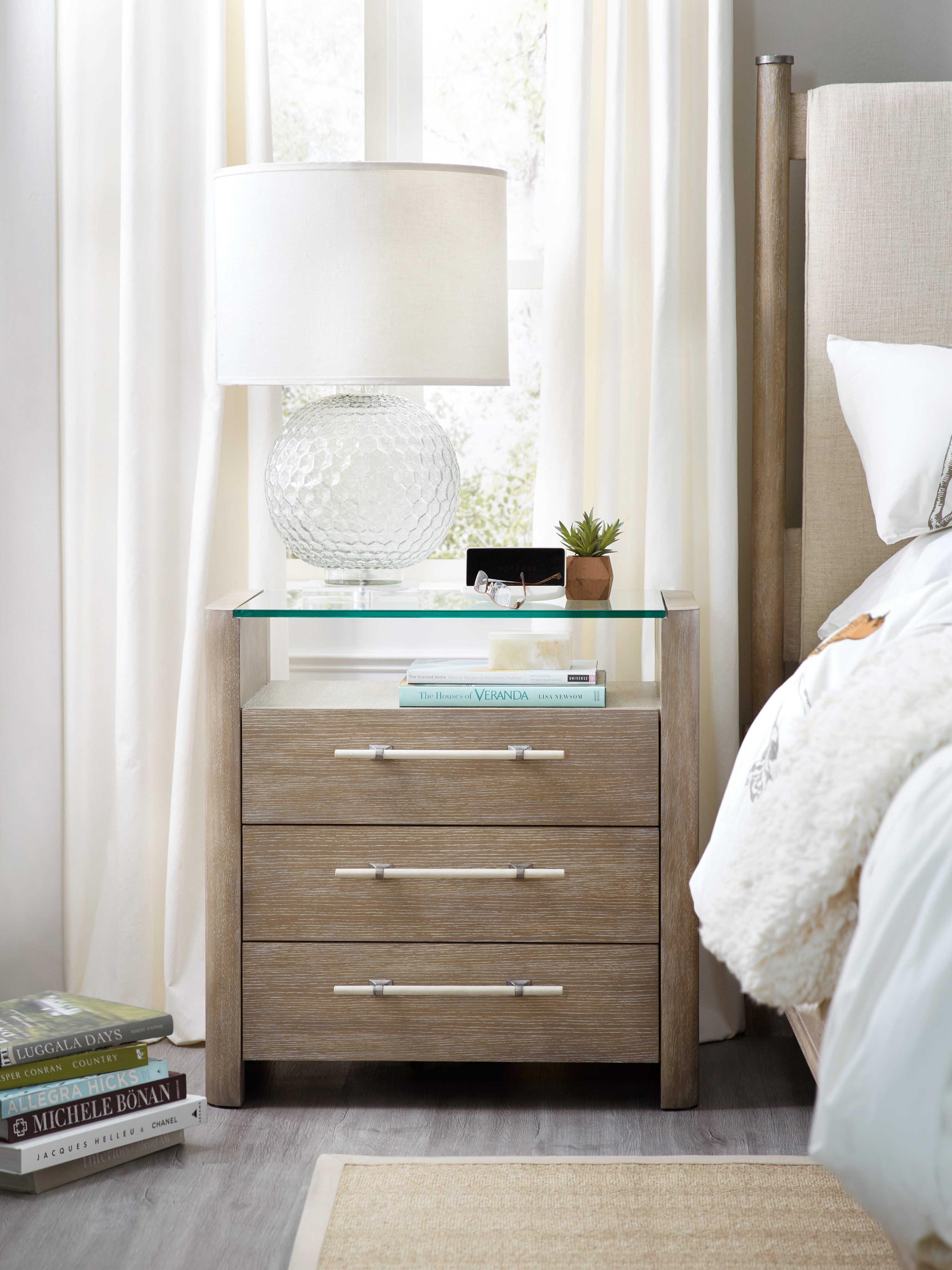 Luxecor Heritage 3-Drawers Gray Oak Wood Nightstand