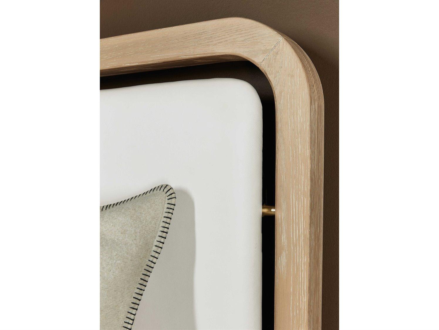 Hooker Furniture Banyon Bay Desert Oak Wood King Platform Bed