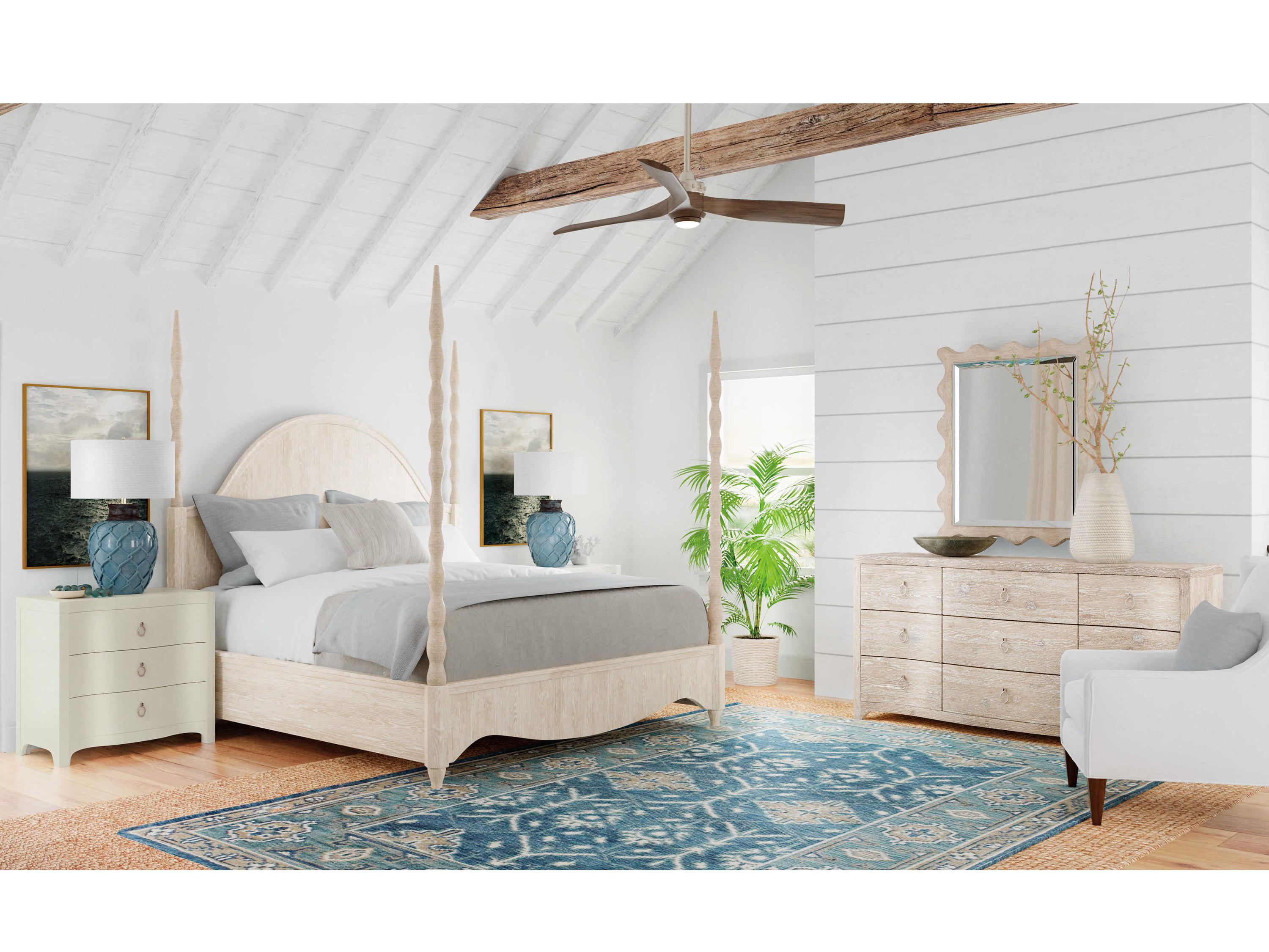 Hooker Furniture Serenity Antigua 3-Drawers Oak Wood Nightstand