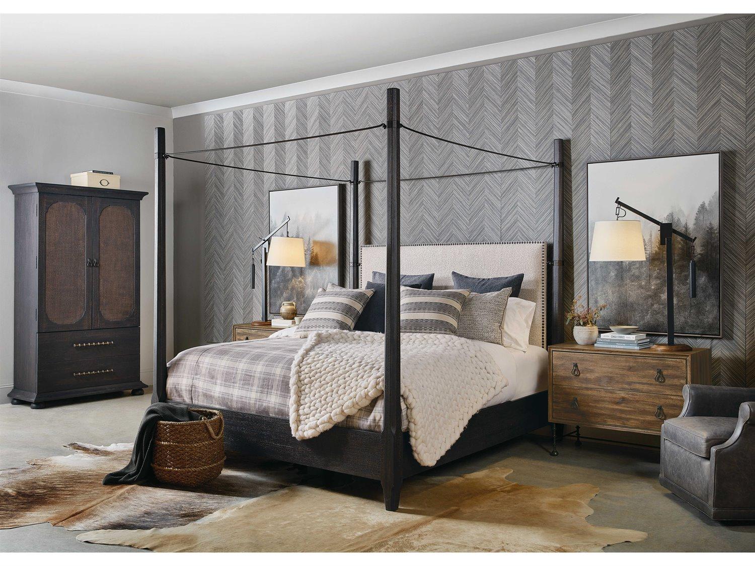 Hooker Furniture Big Sky Saxony Porcelain Black Upholstered California King Poster Bed