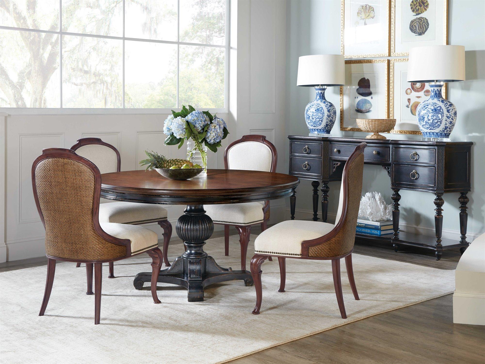 Hooker Furniture Charleston Cherry Wood Dining Room Set