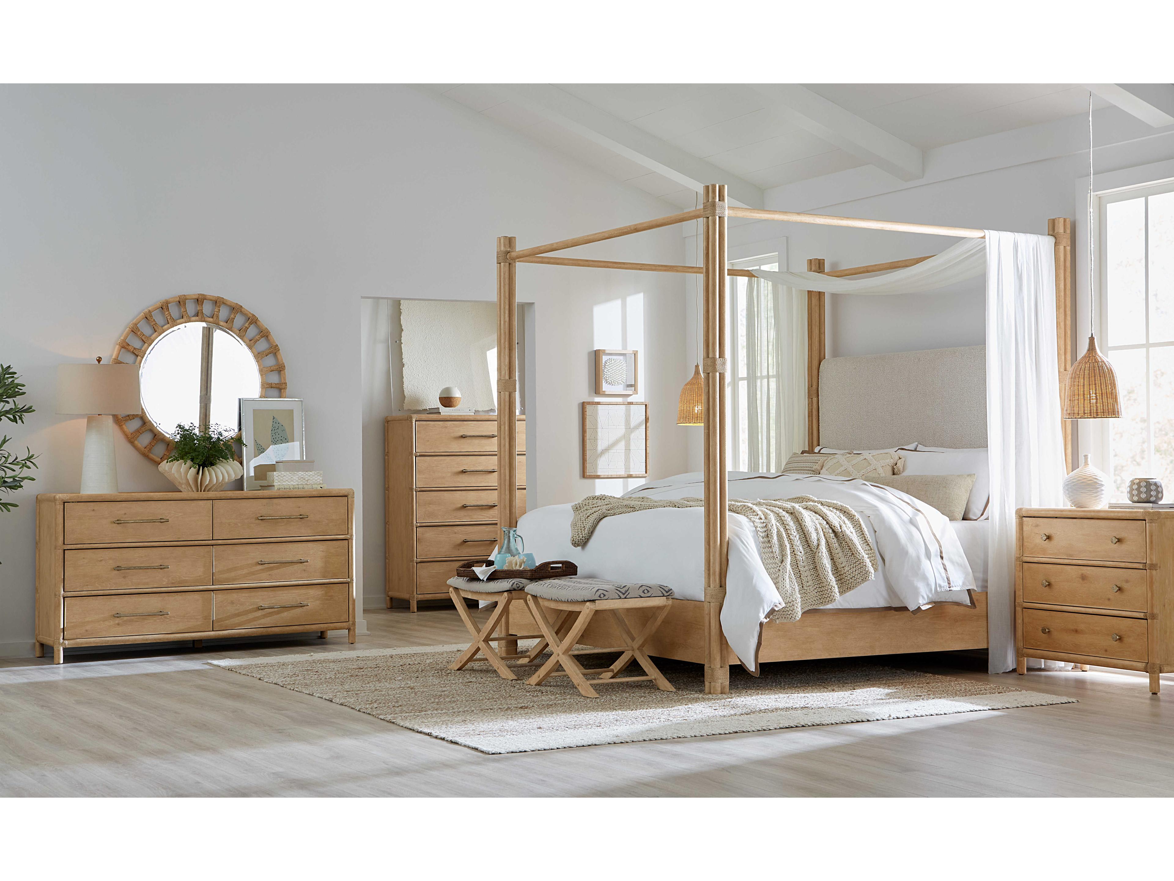 Hooker Furniture Retreat Pole Rattan Round Wall Mirror