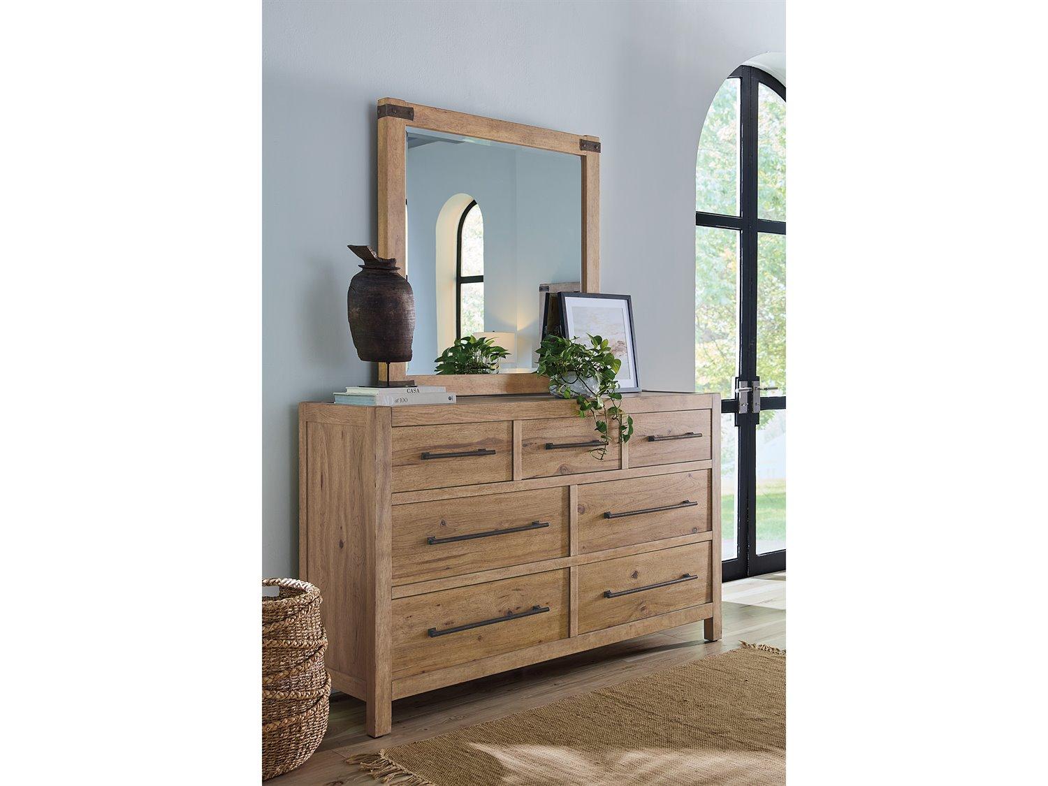 Hooker Furniture Vineyard Row 7-Drawers Brown Oak Wood Double Dresser