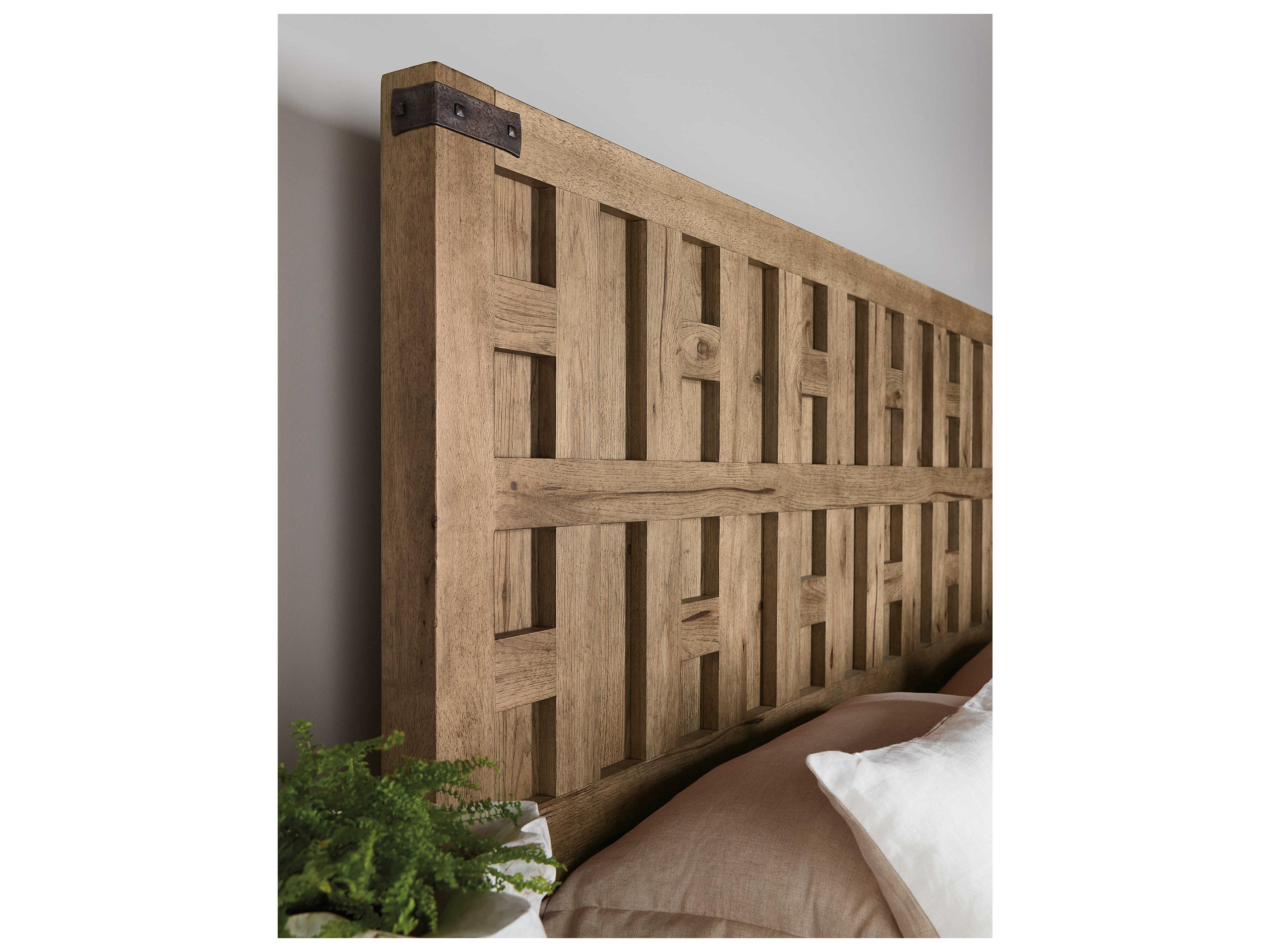 Hooker Furniture Vineyard Row Sonoma Brown Wood King Platform Bed