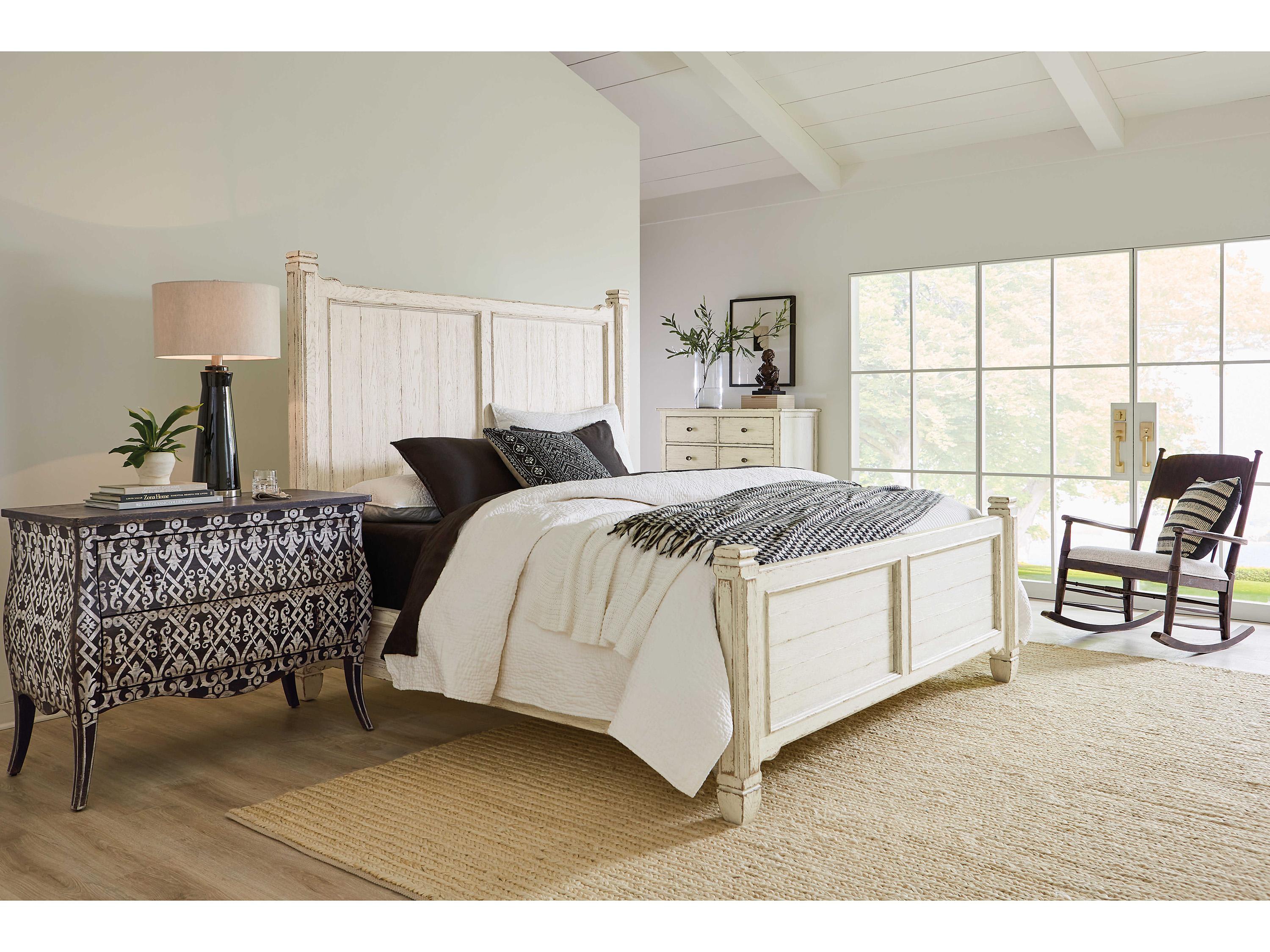 Hooker Furniture Americana White Oak Wood Accent Chest