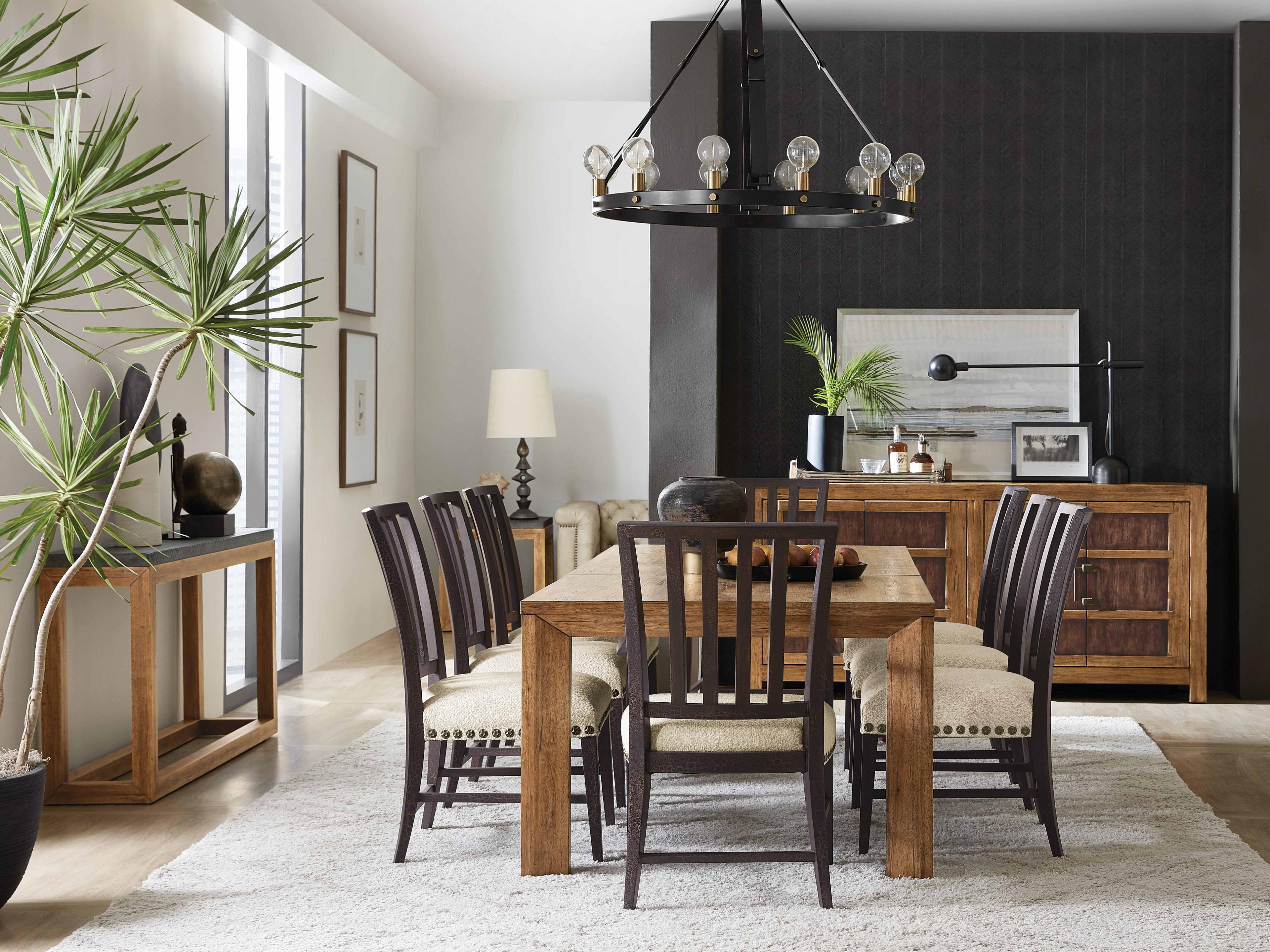 Hooker Furniture Big Sky Solid Wood Dining Room Set