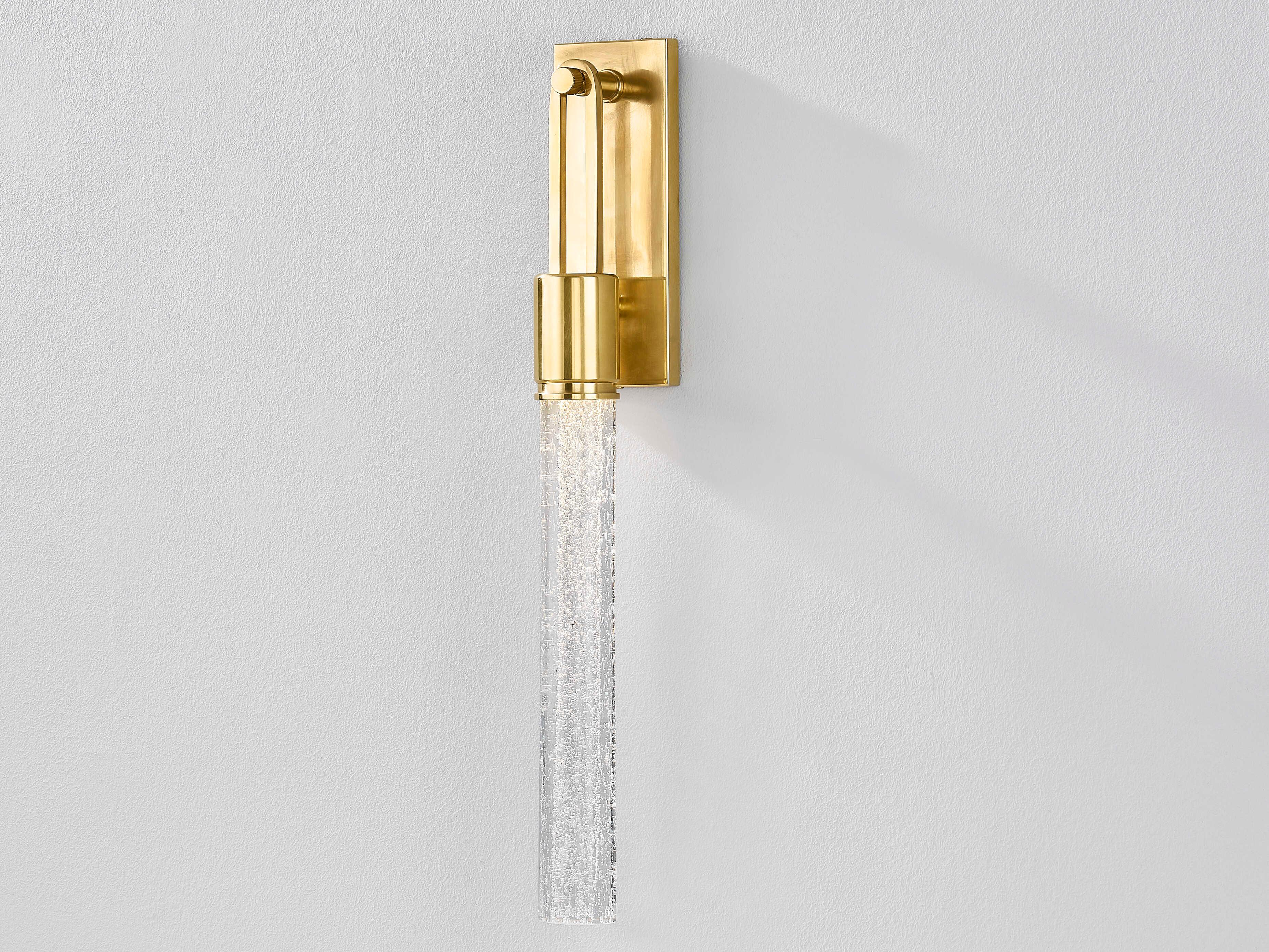 Hudson Valley Raynham 1-Light Aged Brass Wall Sconce