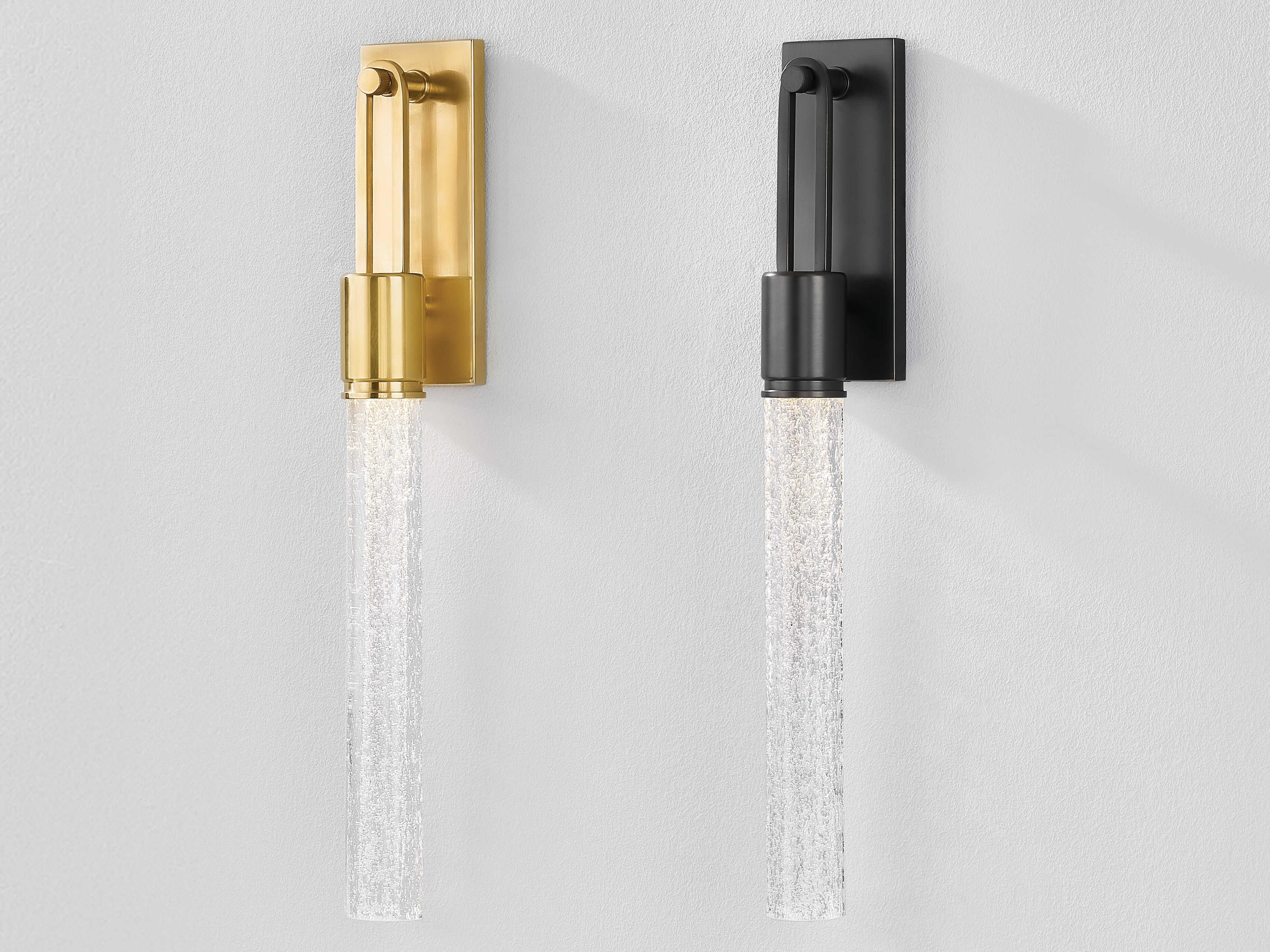 Hudson Valley Raynham 1-Light Aged Brass Wall Sconce