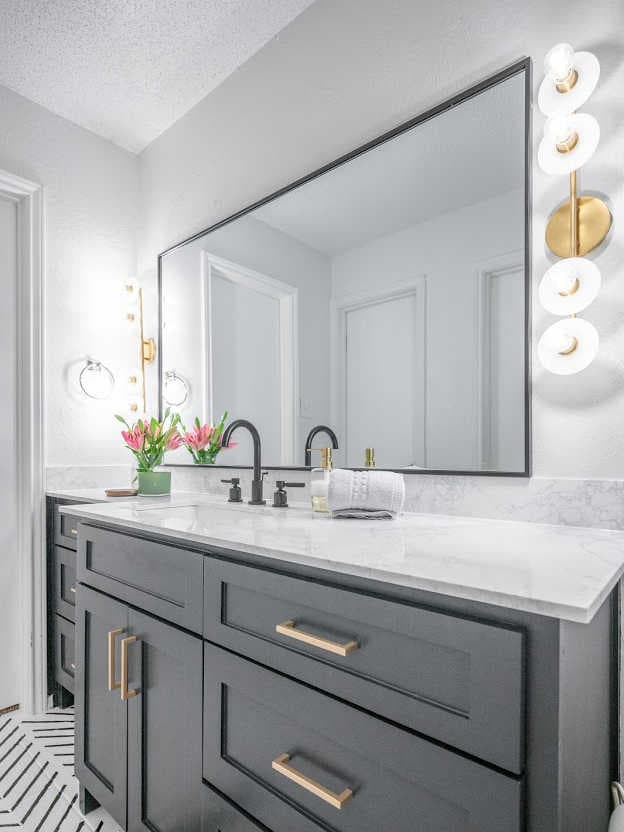 Hudson Valley Elmont 4-Light Aged Brass Vanity Light