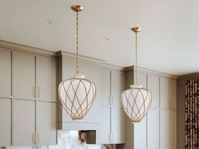 Hudson Valley Apple 1-Light Aged Brass Round Pendant