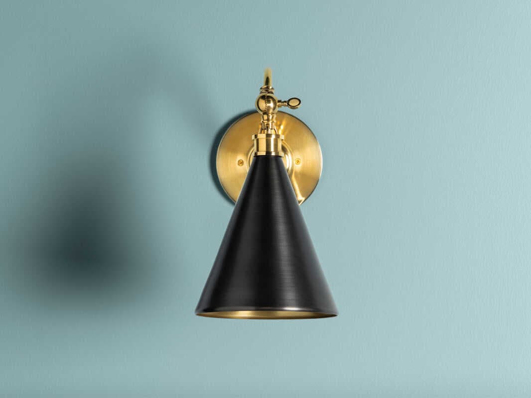 Hudson Valley Osterley 1-Light Aged Brass Antique Distressed Bronze Wall Sconce