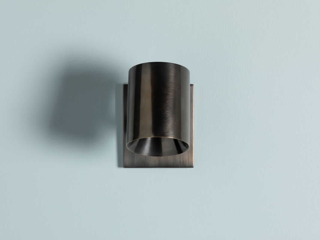 Hudson Valley Highgrove 1-Light Distressed Bronze Wall Sconce