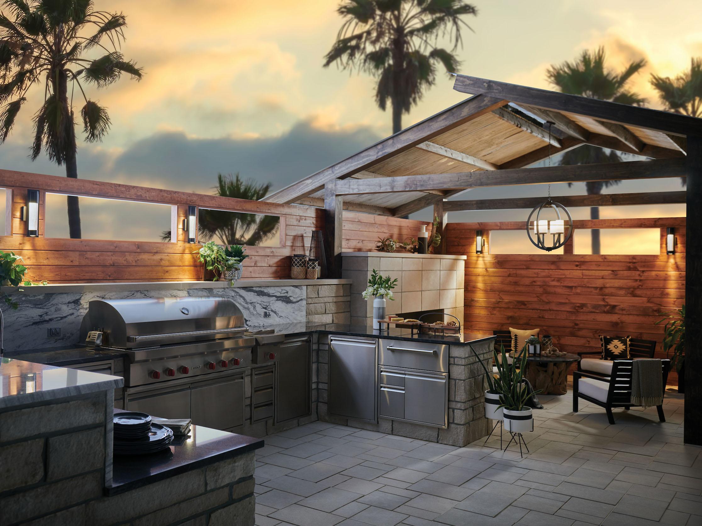 Hinkley Mist Outdoor Wall Light