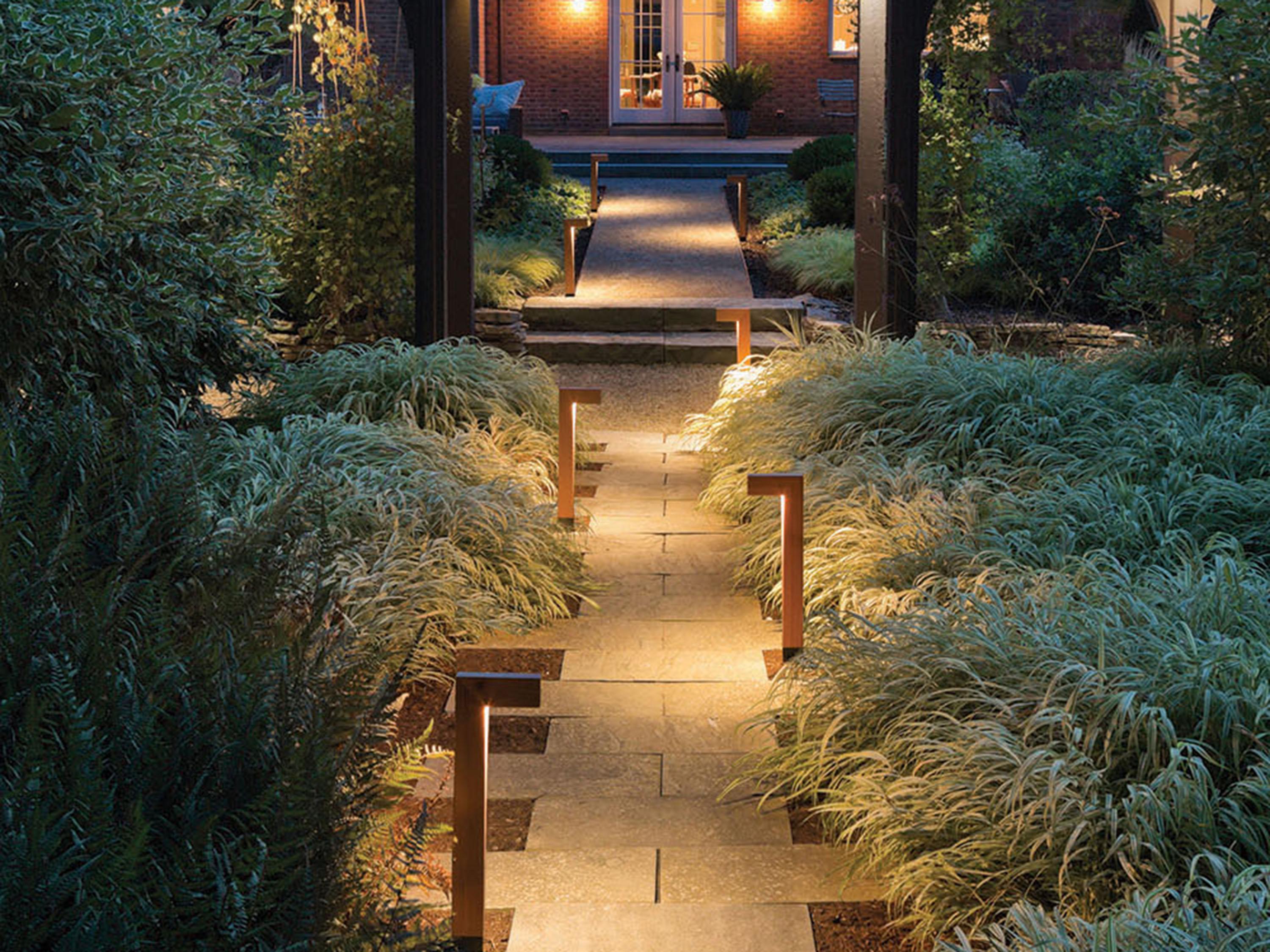 Hinkley Atlantis 1 - Light Outdoor Path Light