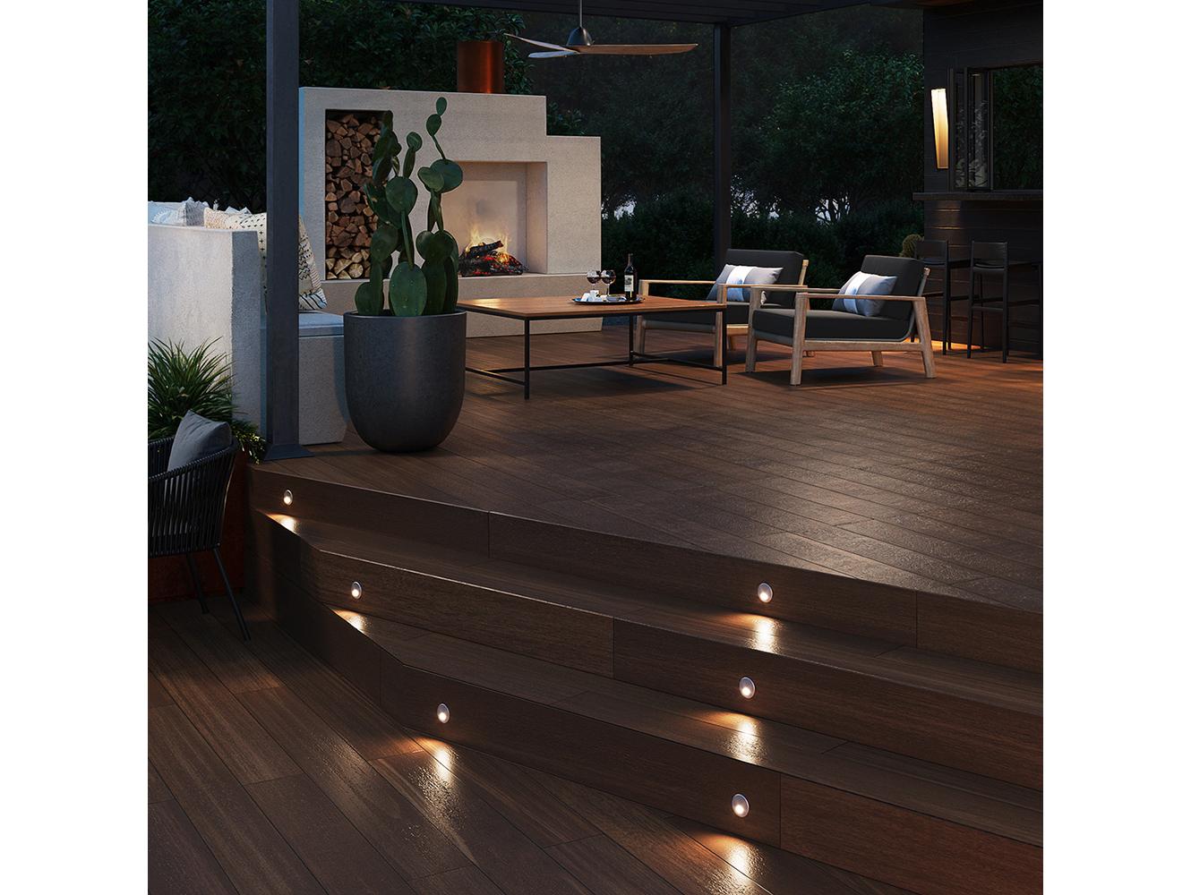 Hinkley Tilt Outdoor Wall Light