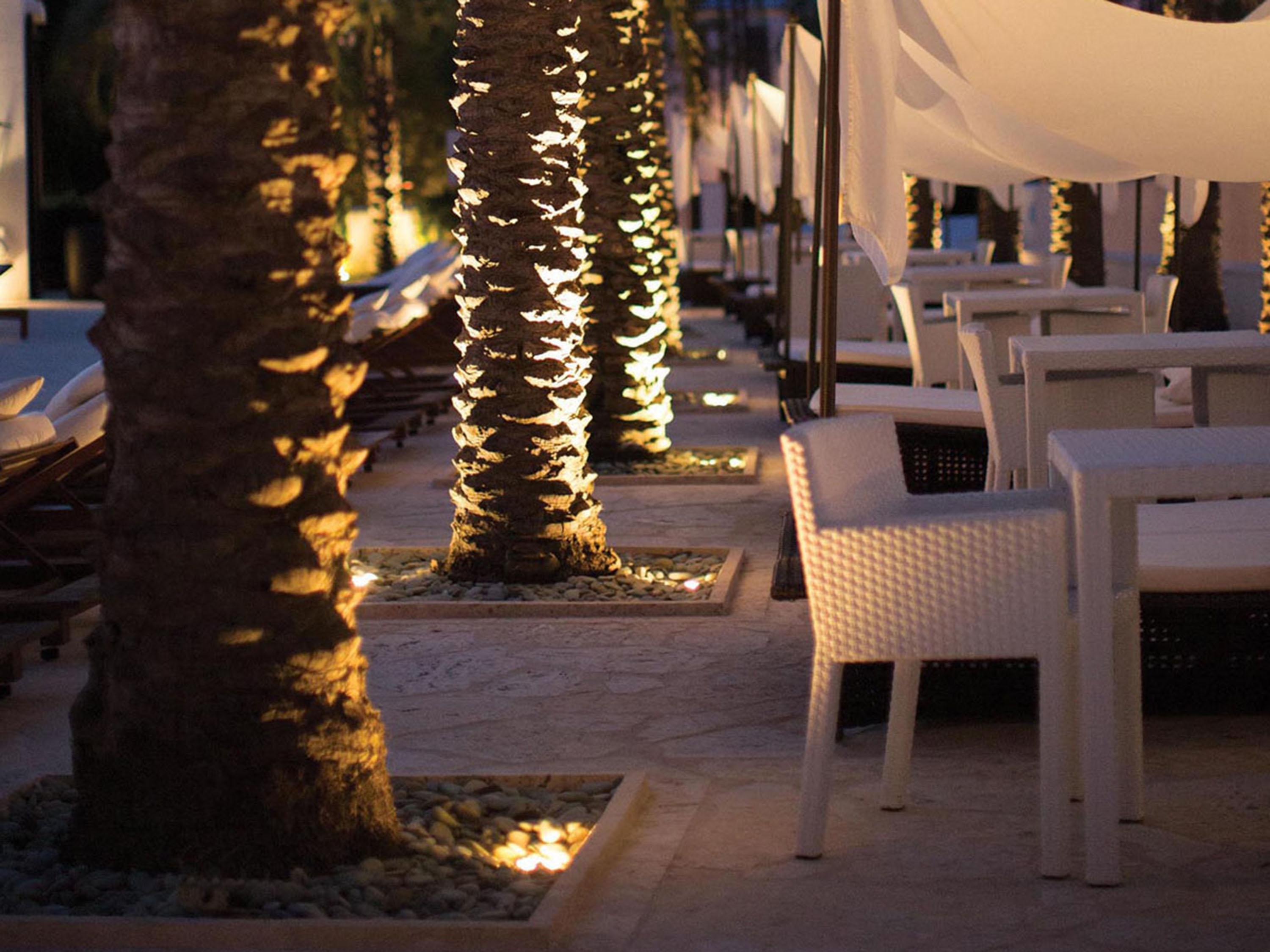 Hinkley Grill Top Well Light 1 - Outdoor Spot Light