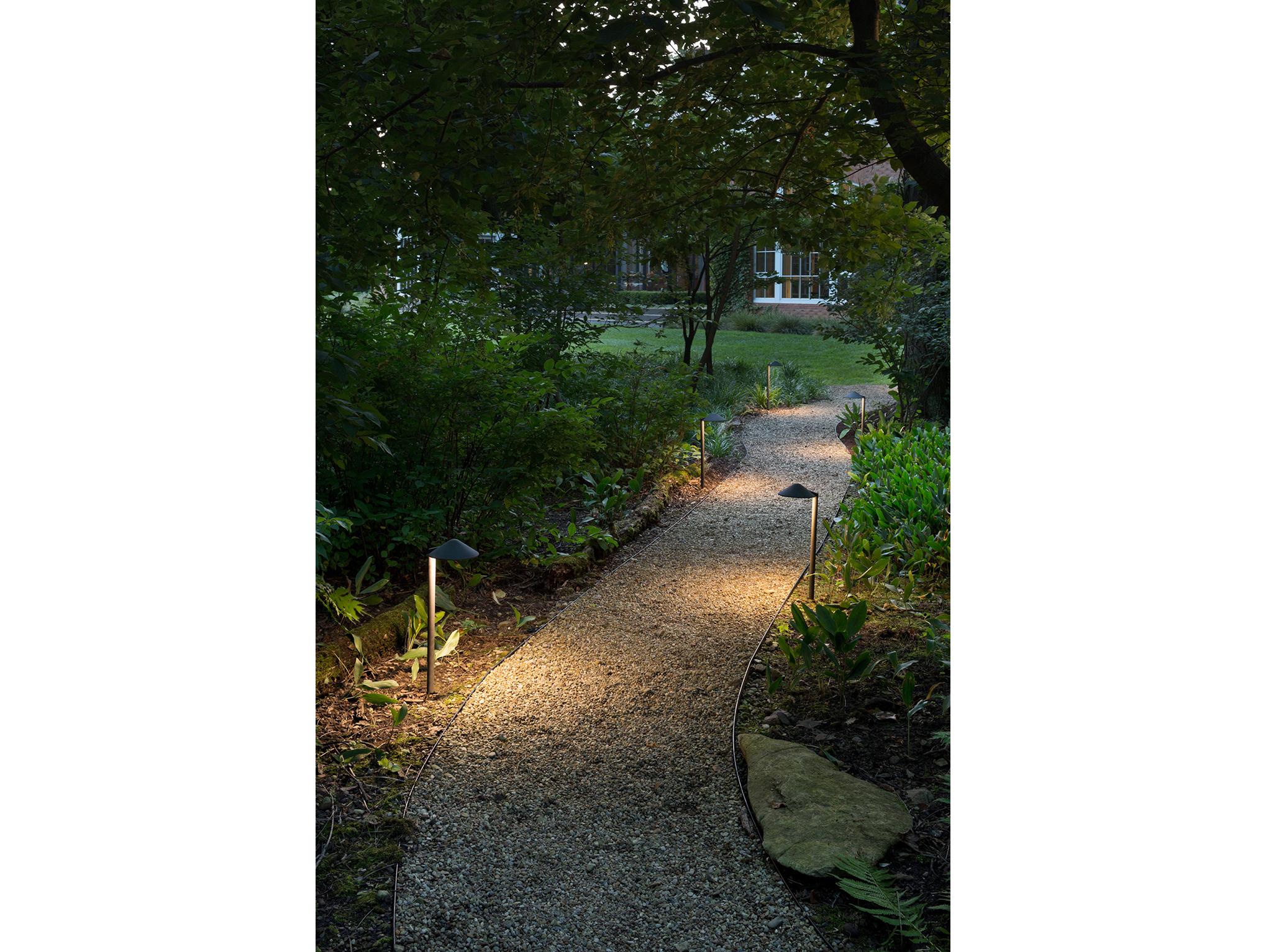 Hinkley Hardy Island 1-Light Outdoor Path Light