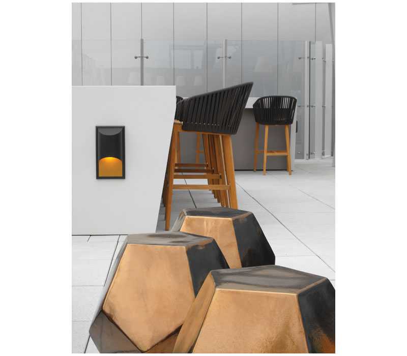 Hinkley Cascade Outdoor Wall Light