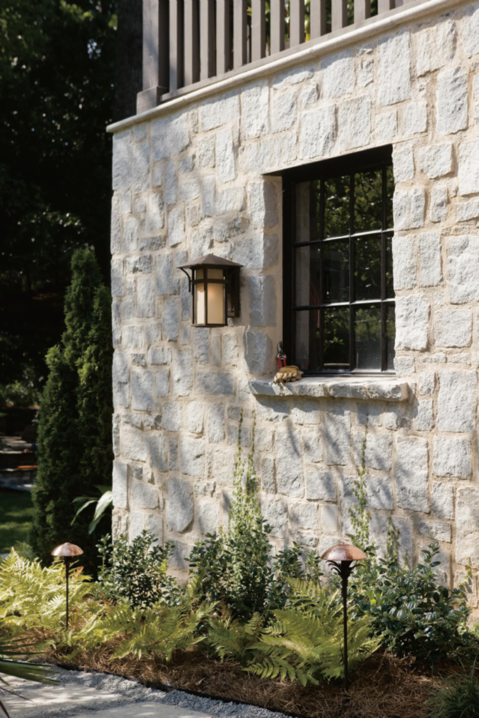 Hinkley Harbor Outdoor Wall Light