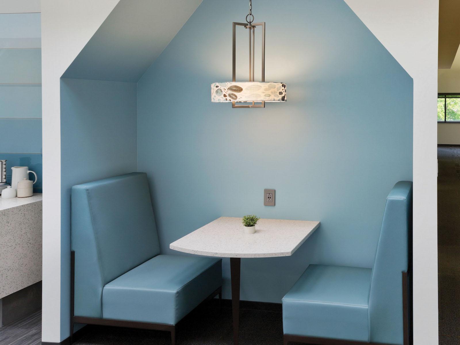 Hinkley Hampton 3-Light Antique Nickel Drum Pendant