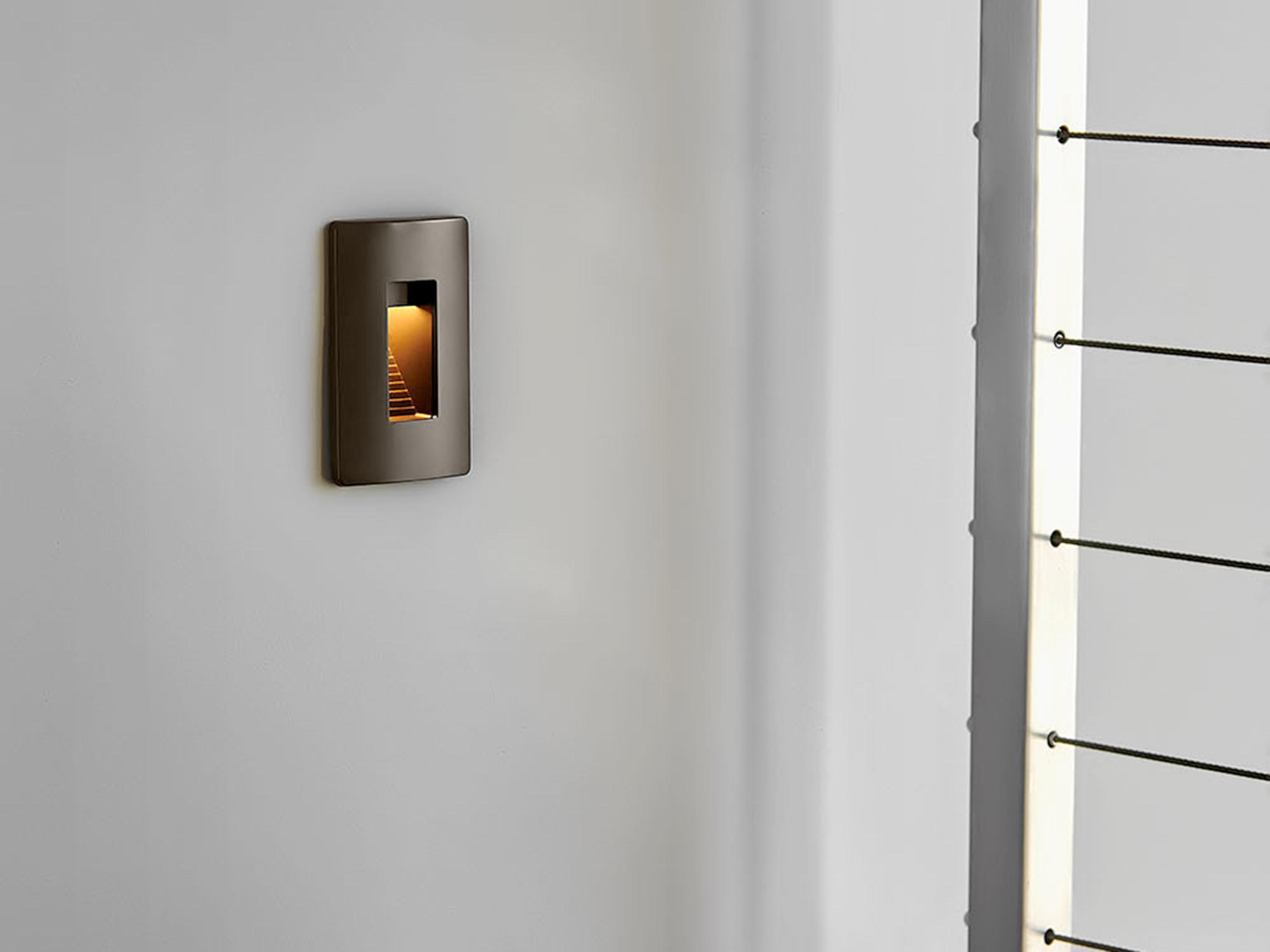 Hinkley Luna Outdoor Wall Light
