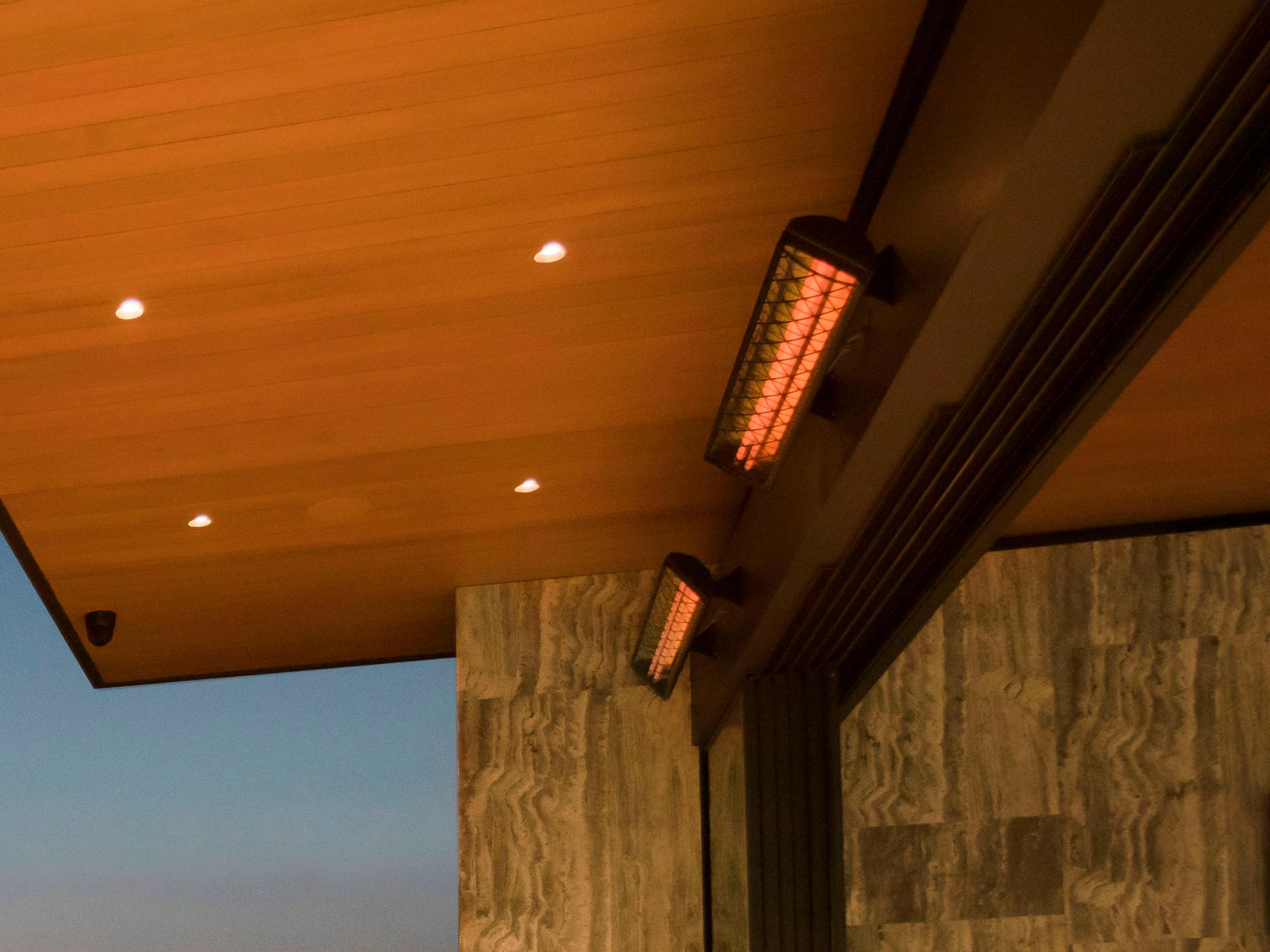 Infratech CD Series Dual Element Stainless Steel 33 Inches Wide 3000 Watt 240 Volt 12.5 AMPS