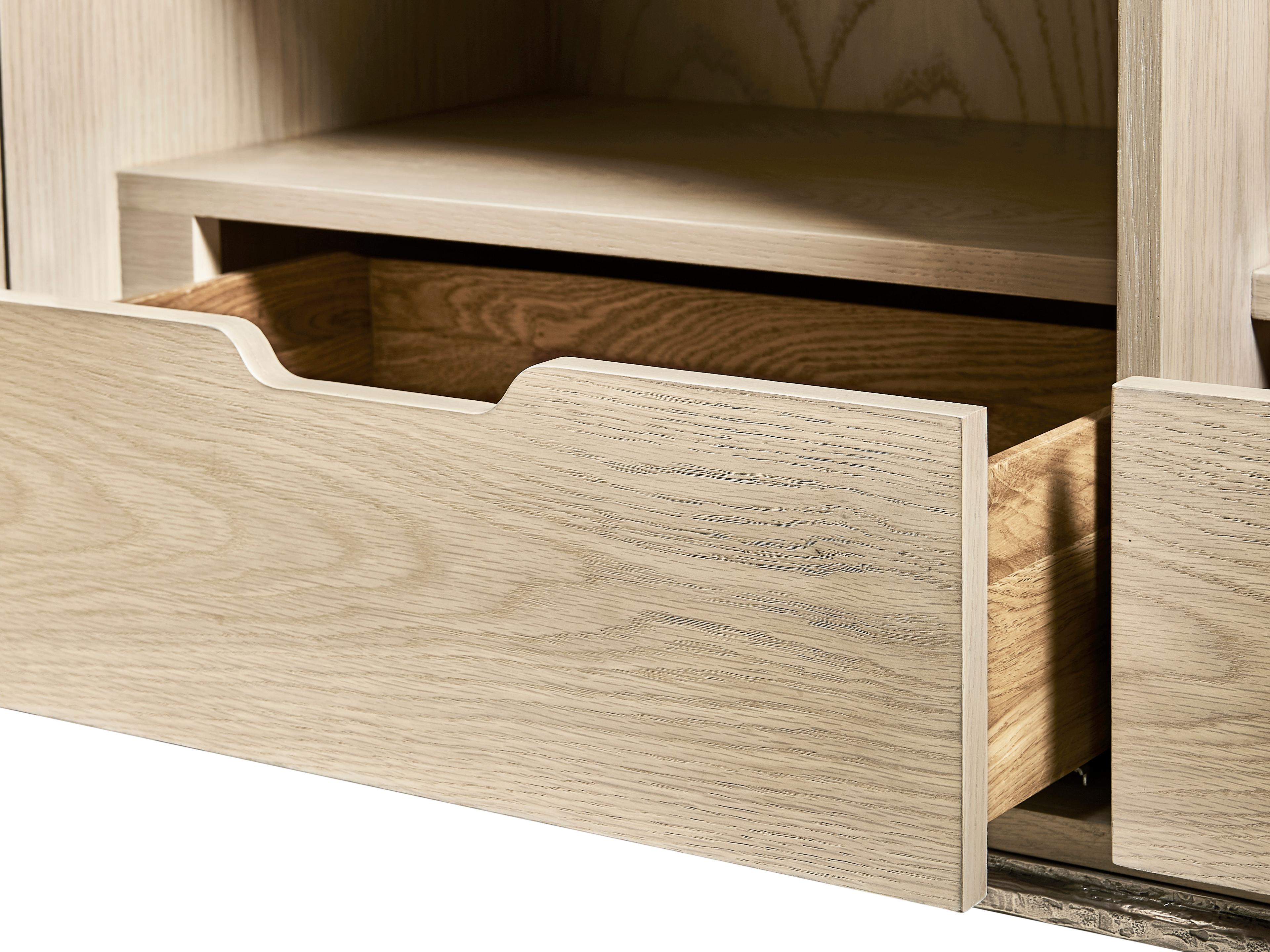 Jonathan Charles Water 3-Drawers Light Wood Oak Dresser