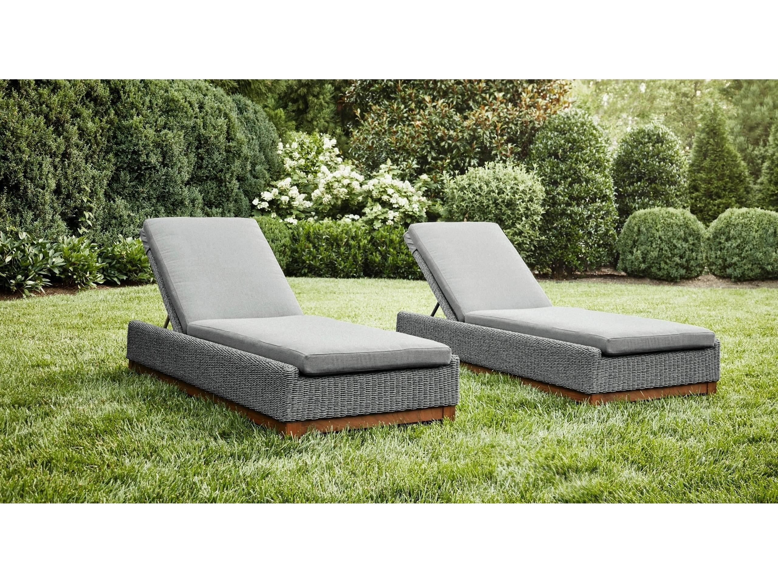 Jensen Outdoor Coral Chaise Lounge /Gray