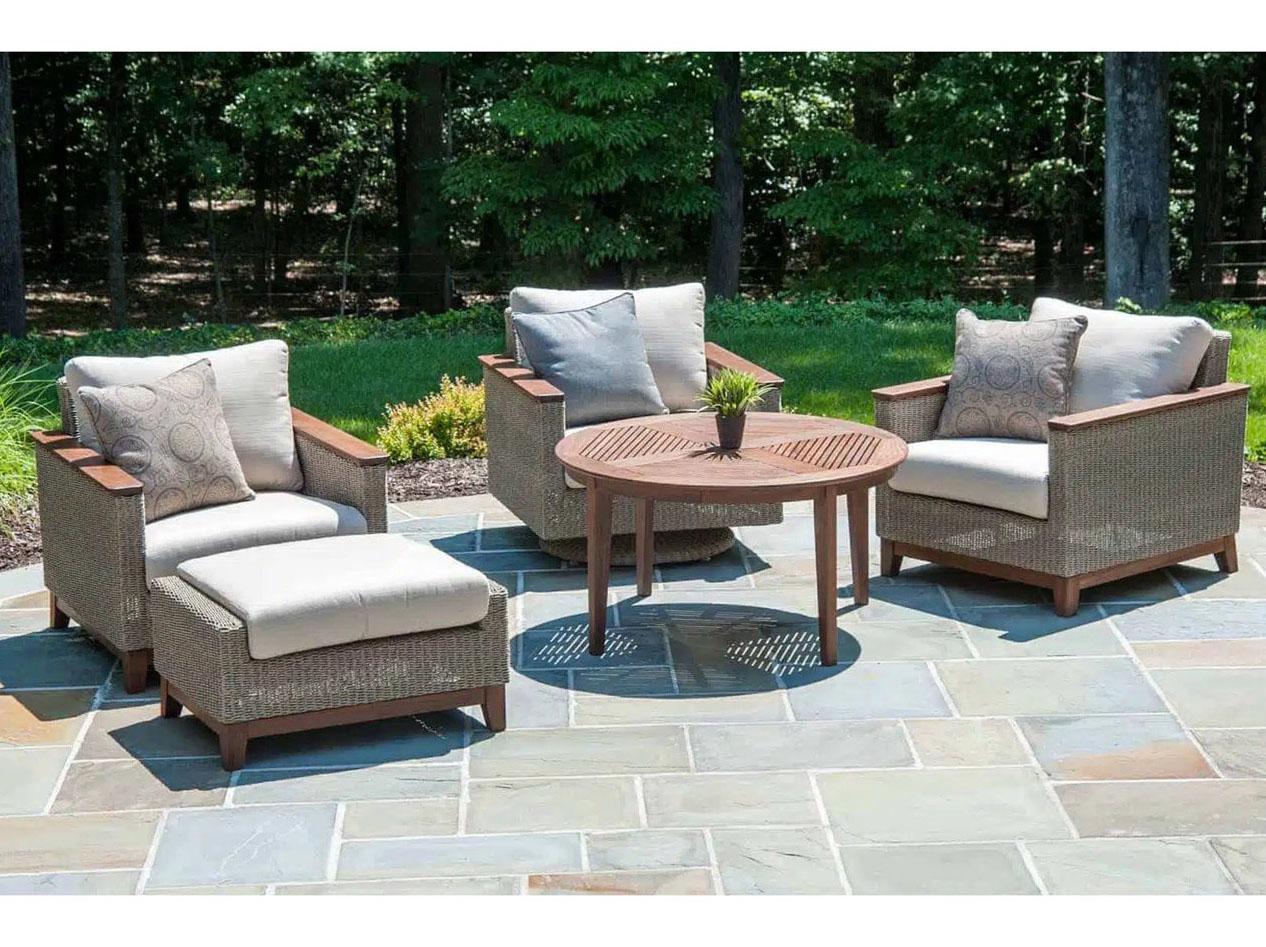 Jensen Outdoor Coral Lounge Set