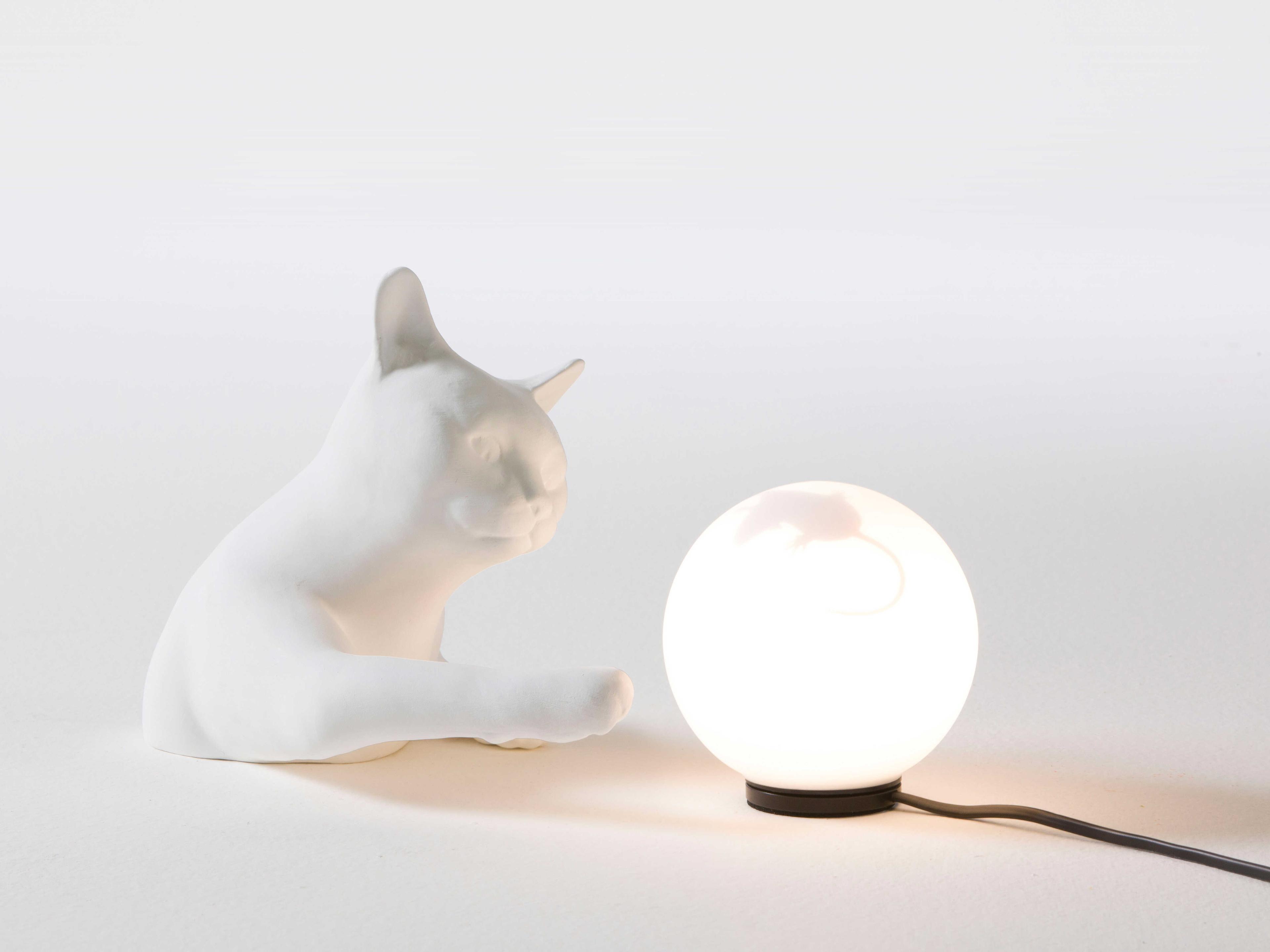 Karman Maoo White Table Lamp